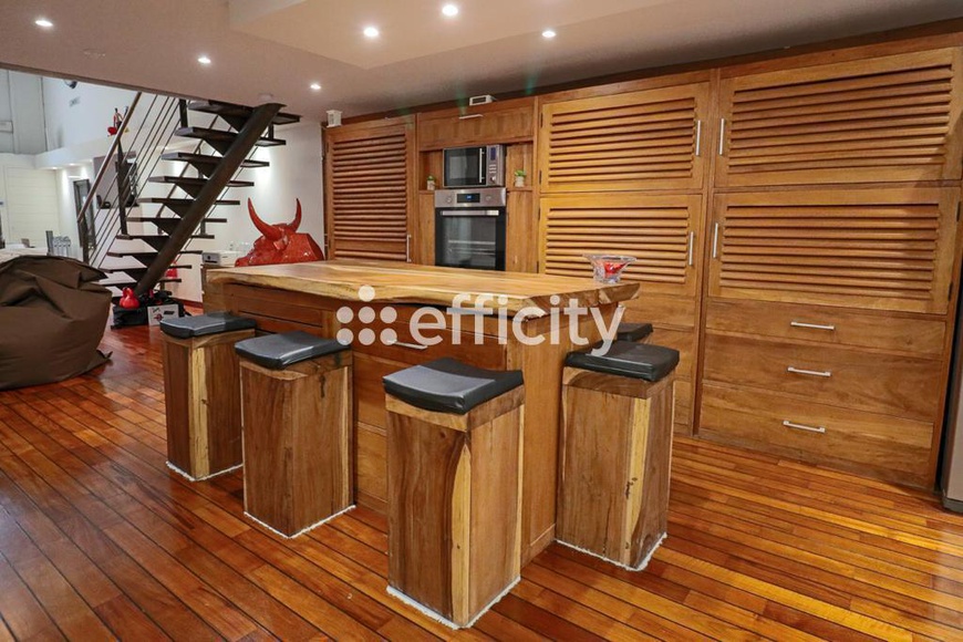 Achat immobilier Loft 2 pièces  91m2 à Marseille (13006) - Photo n°5