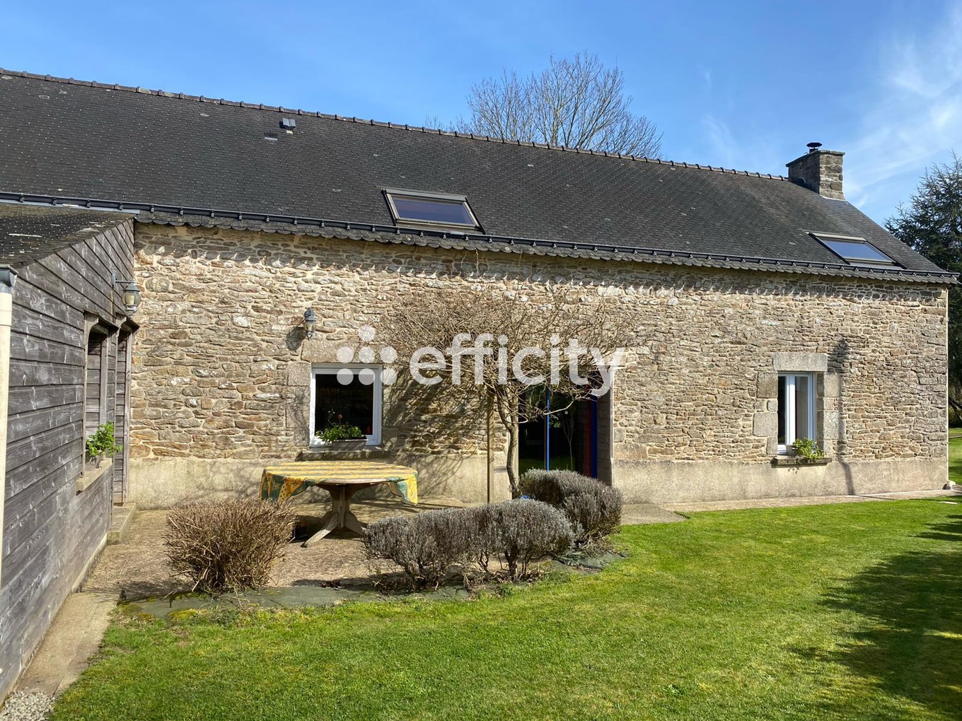 Achat immobilier Maison 16 pièces  310m2 à Vannes (56390) - Photo n°6