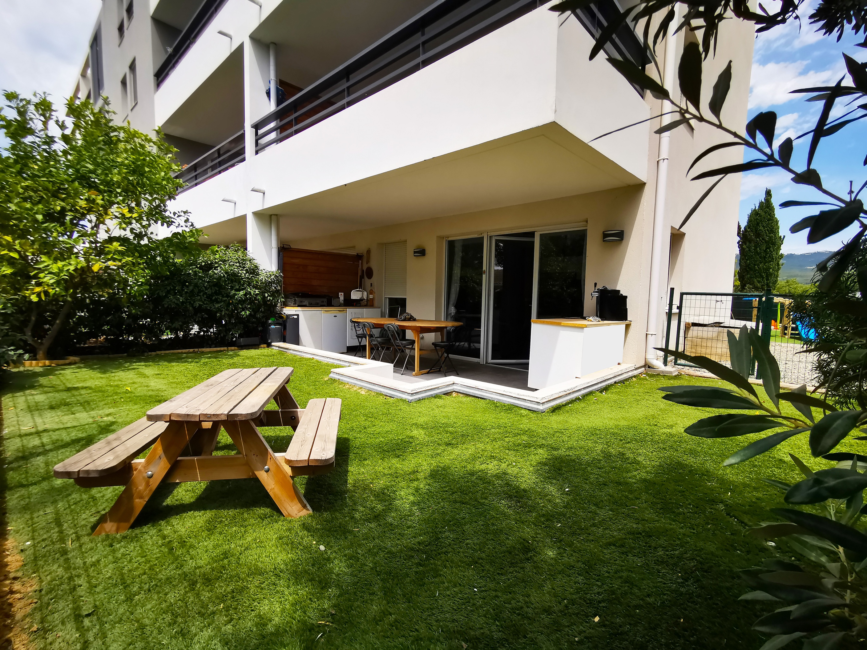appartement 3 pièces - 65m2 à Marseille (13013)