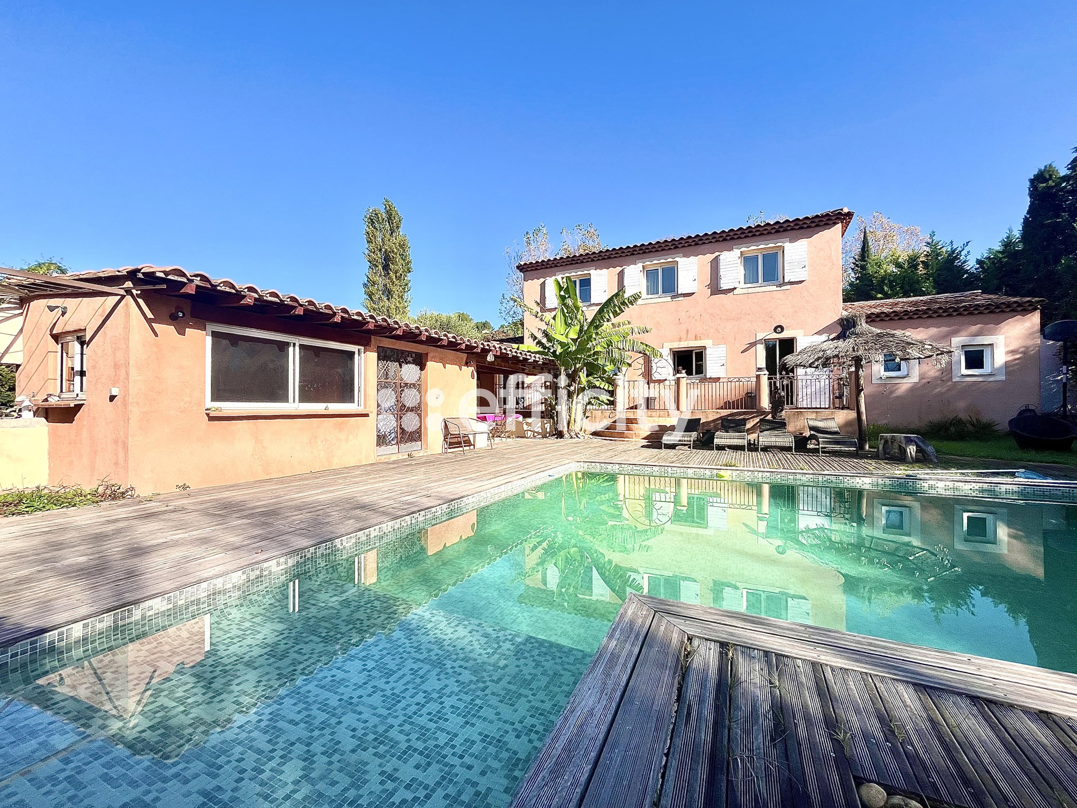 maison 7 pièces - 130,0m2 à Simiane-Collongue (13109)