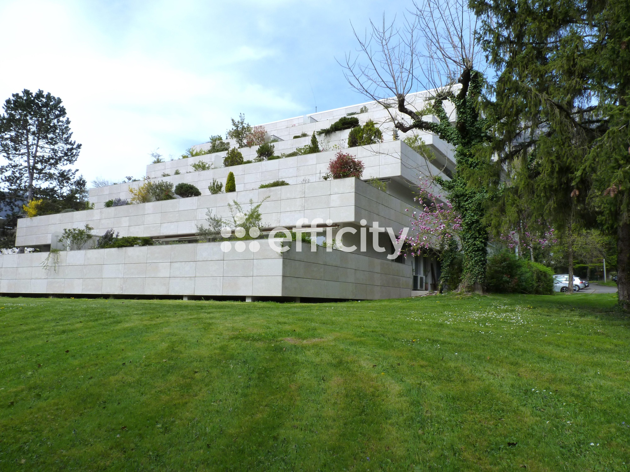 appartement 4 pièces - 135m2 à Meylan (38240)