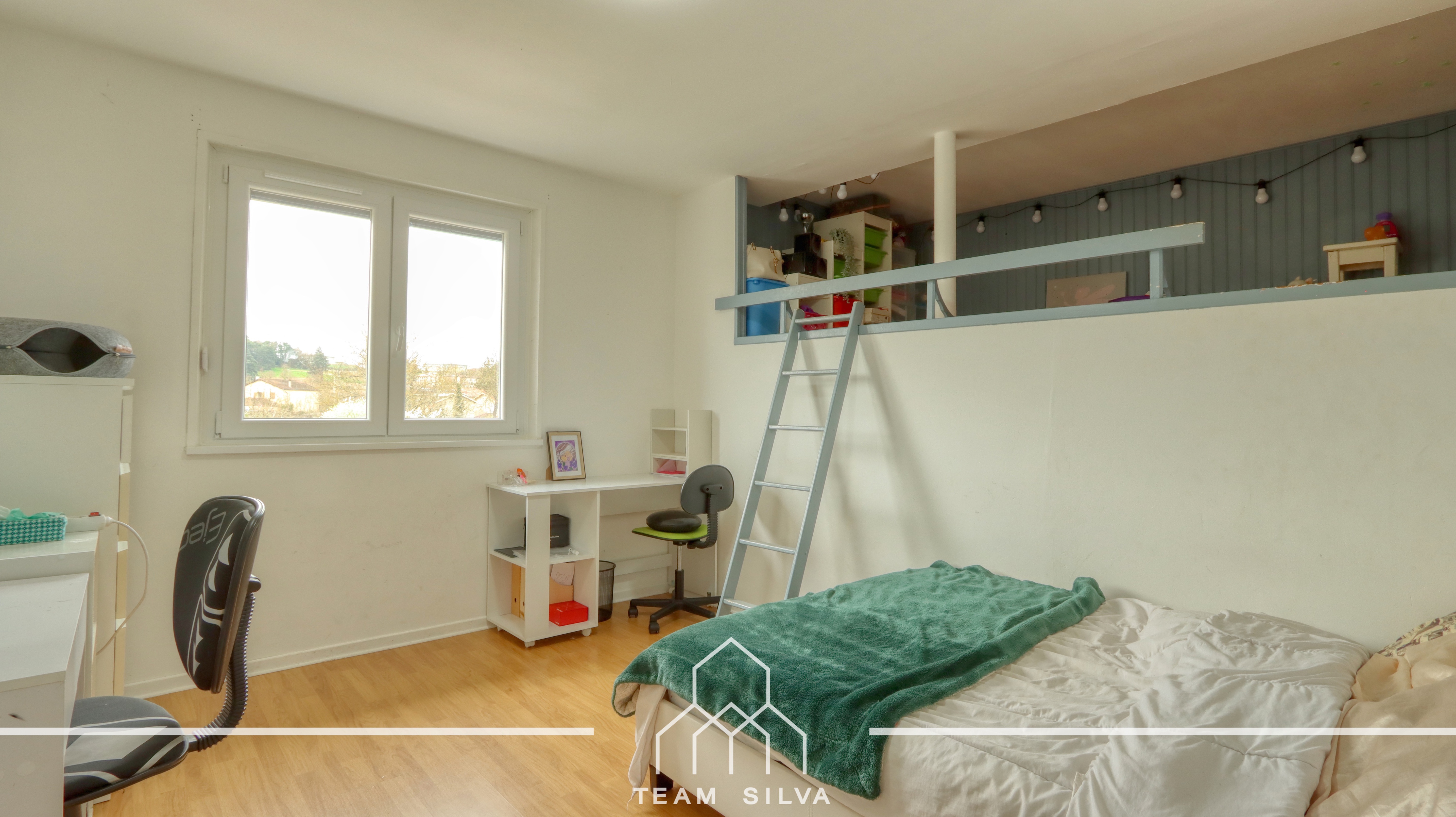 Achat immobilier Maison 5 pièces  200m2 à Saint-Quentin-Fallavier (38070) - Photo n°11