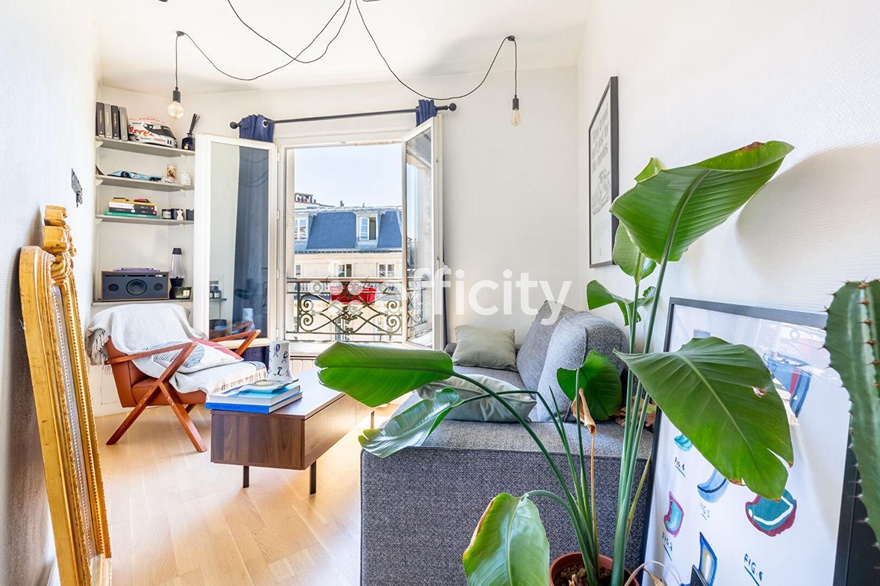 appartement 4 pièces - 35m2 à Paris (75008)