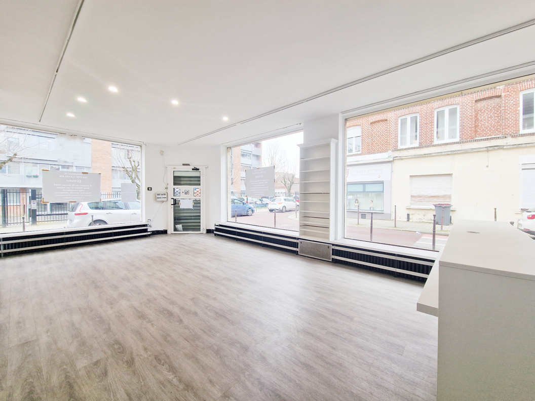 local-commercial 2 pièces - 83m2 à La Madeleine (59110)