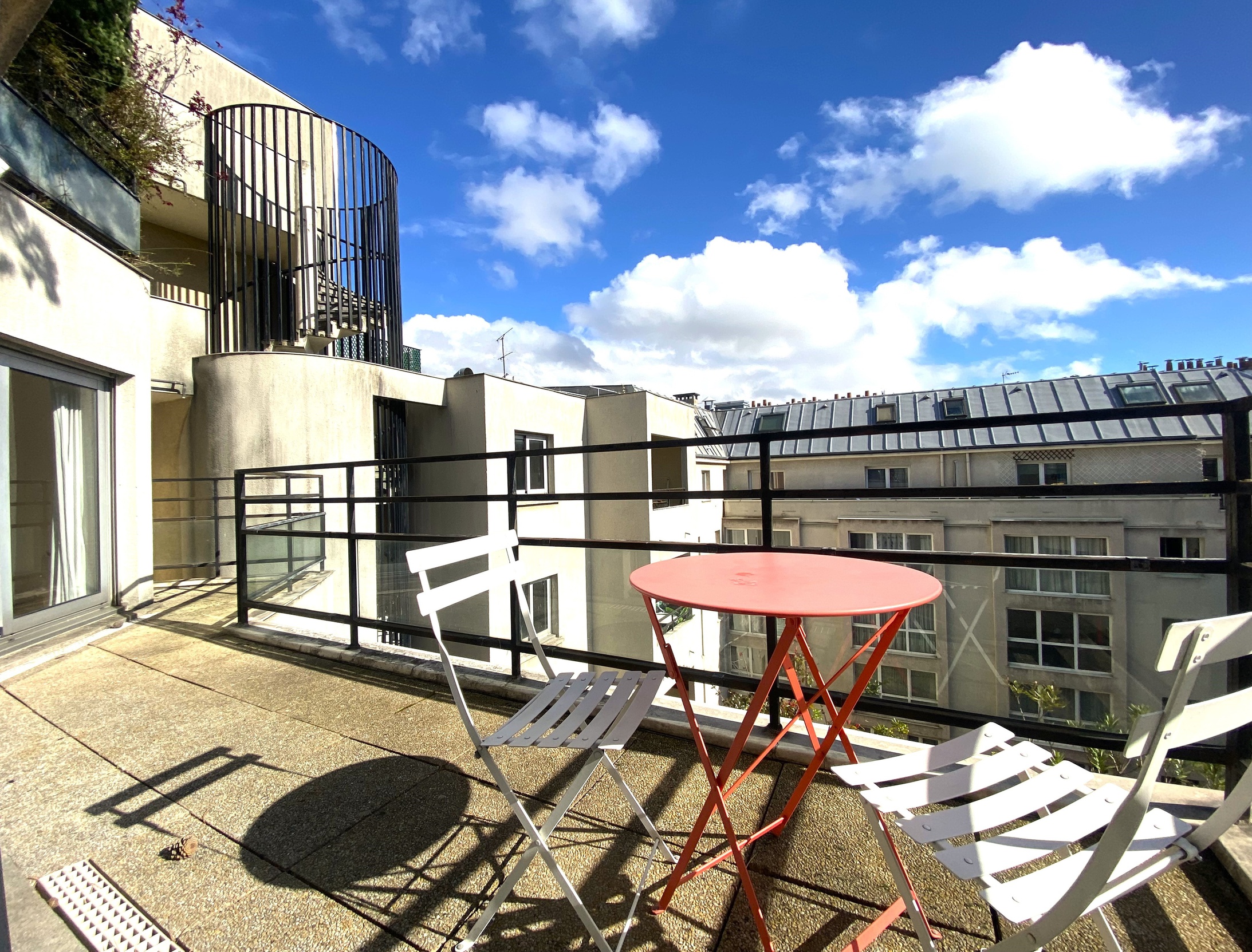 appartement 3 pièces - 77m2 à Paris (75011)