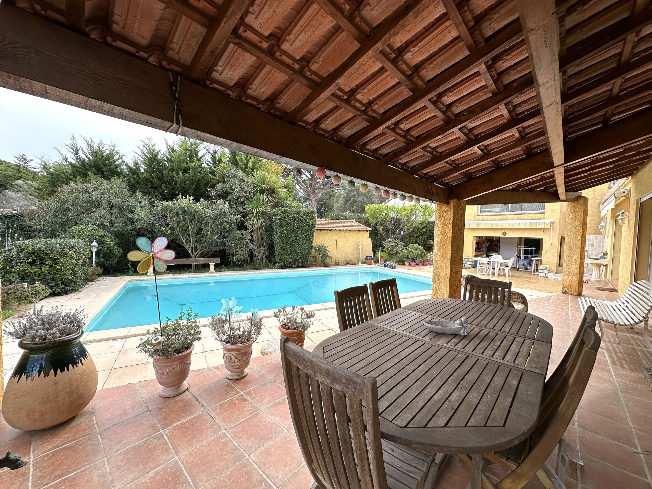 maison 7 pièces - 185m2 à La Couronne (13500)