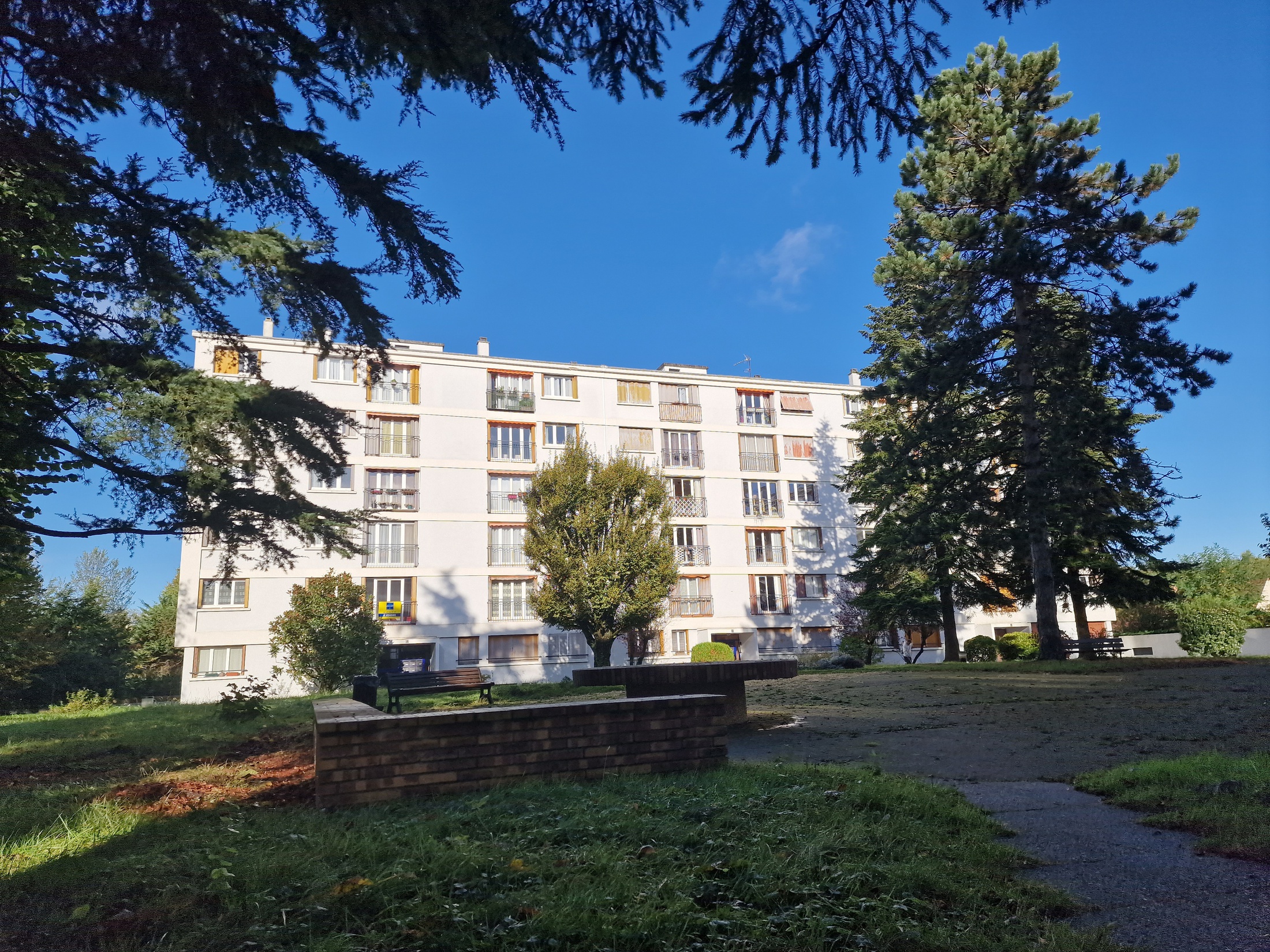 appartement 4 pièces - 82m2 à Le Plessis-Trévise (94420)