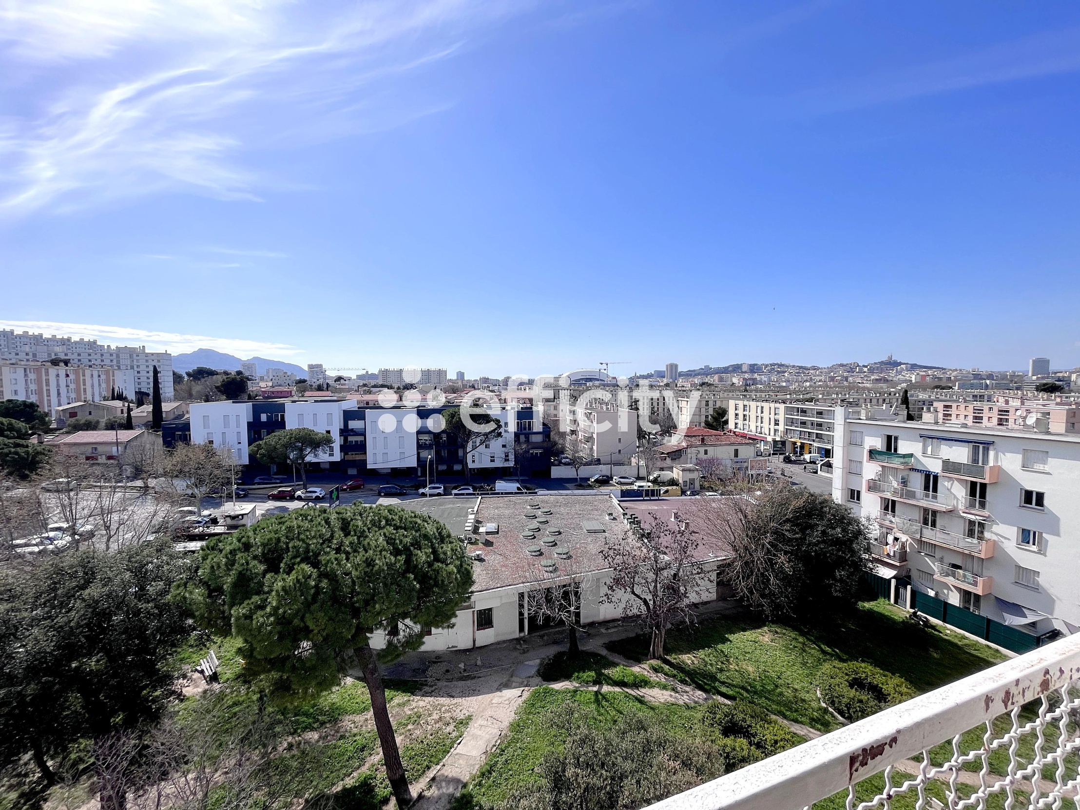 appartement 3 pièces - 52m2 à Marseille (13010)