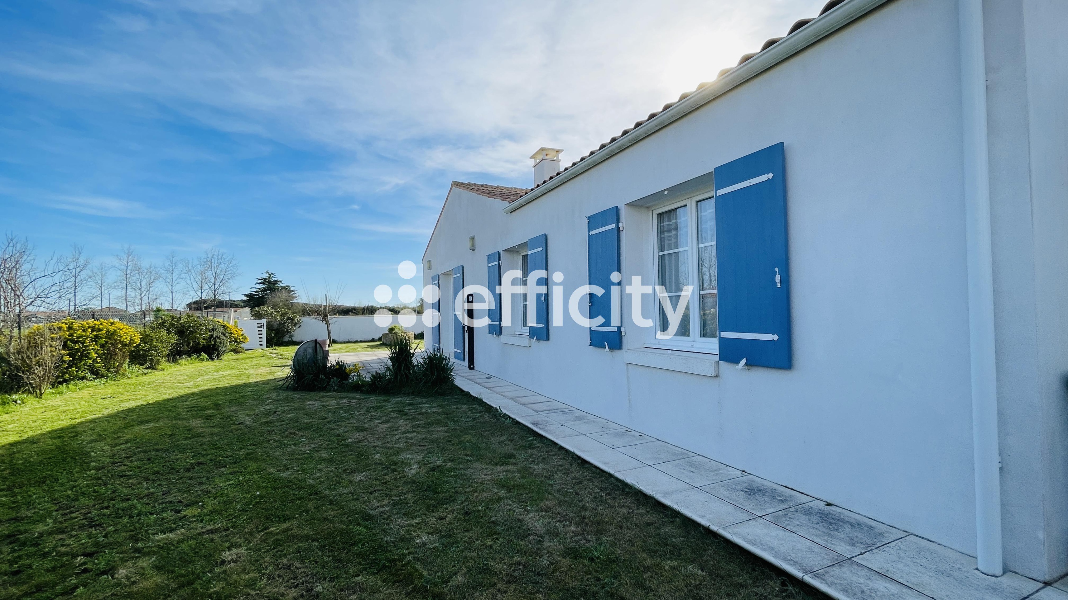 Achat immobilier Maison 5 pièces  110m2 à Saint-Pierre-d'Oléron (17310) - Photo n°1