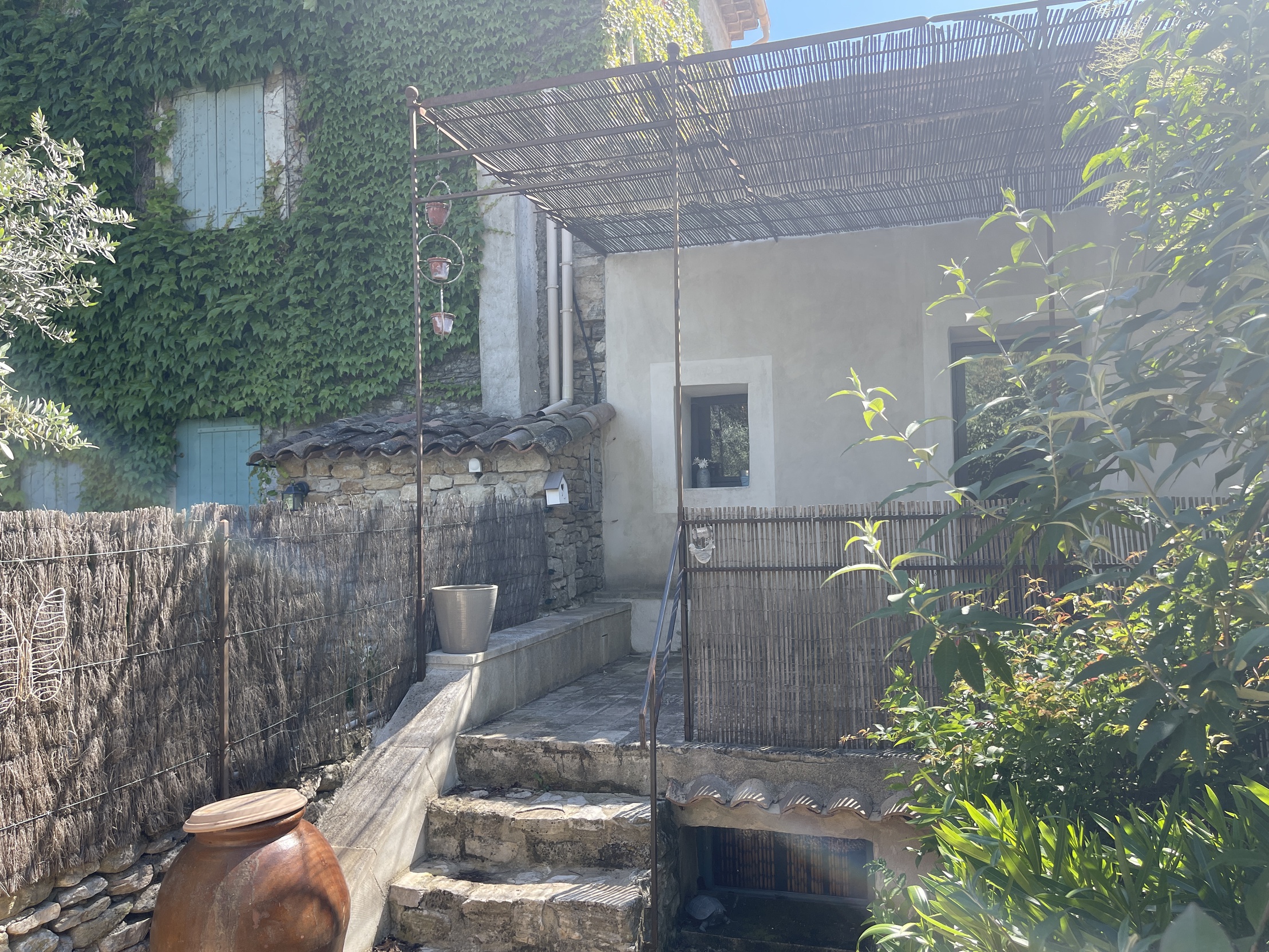 maison 2 pièces - 57m2 à Saint-Martin-de-Castillon (84750)