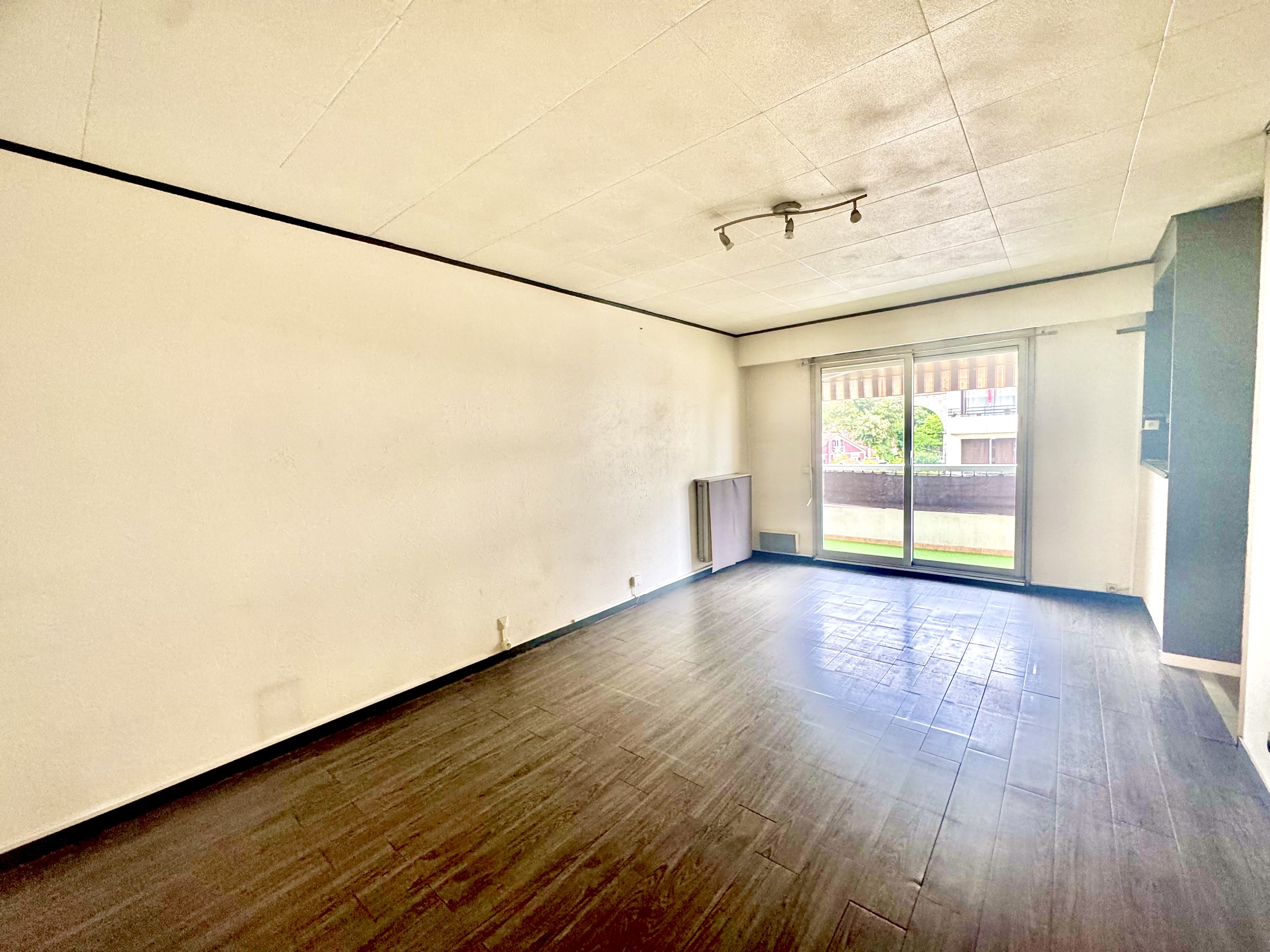 appartement 3 pièces - 70m2 à Nice (06000)