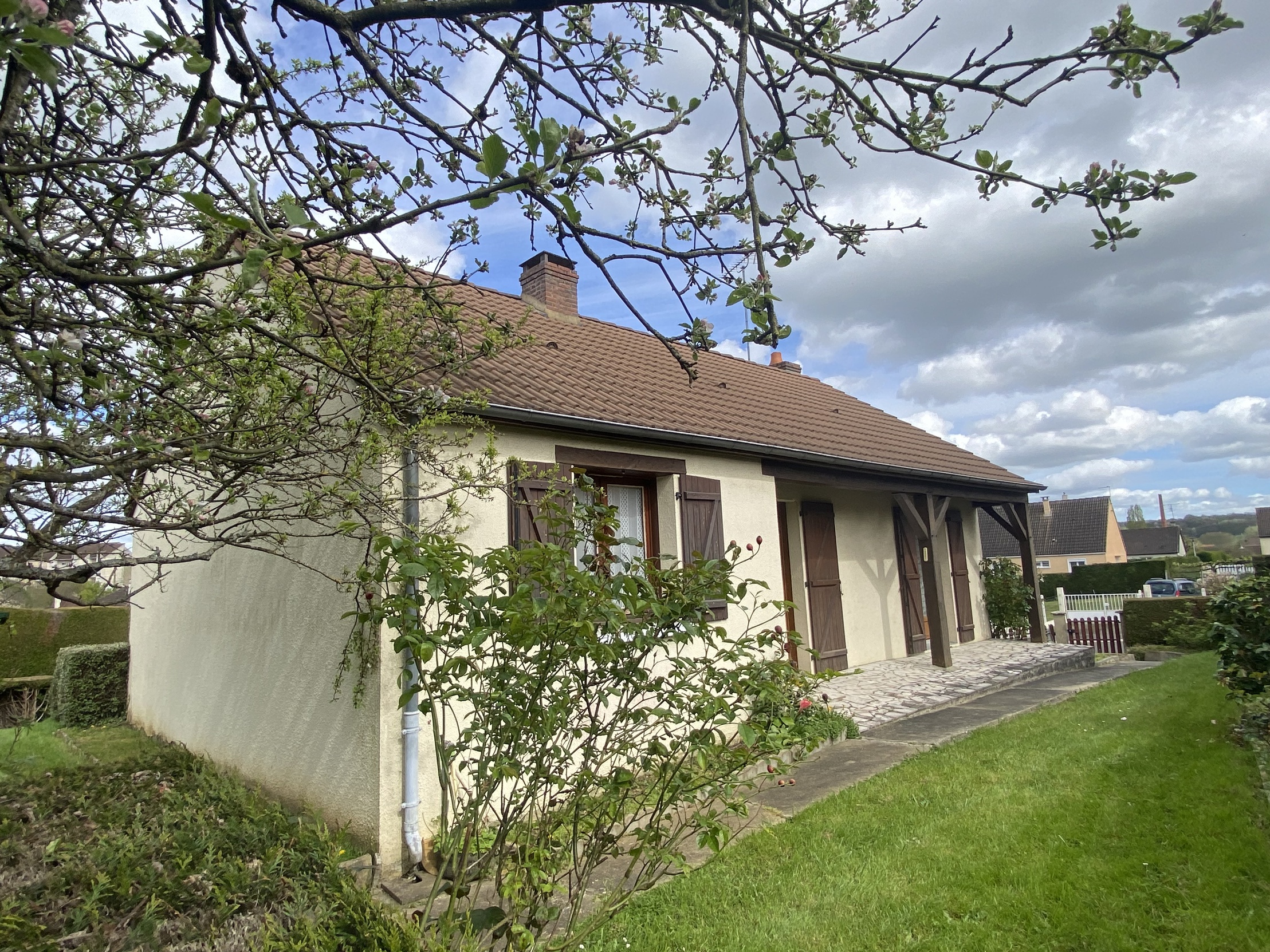 maison 3 pièces - 75m2 à Val-au-Perche (61260)