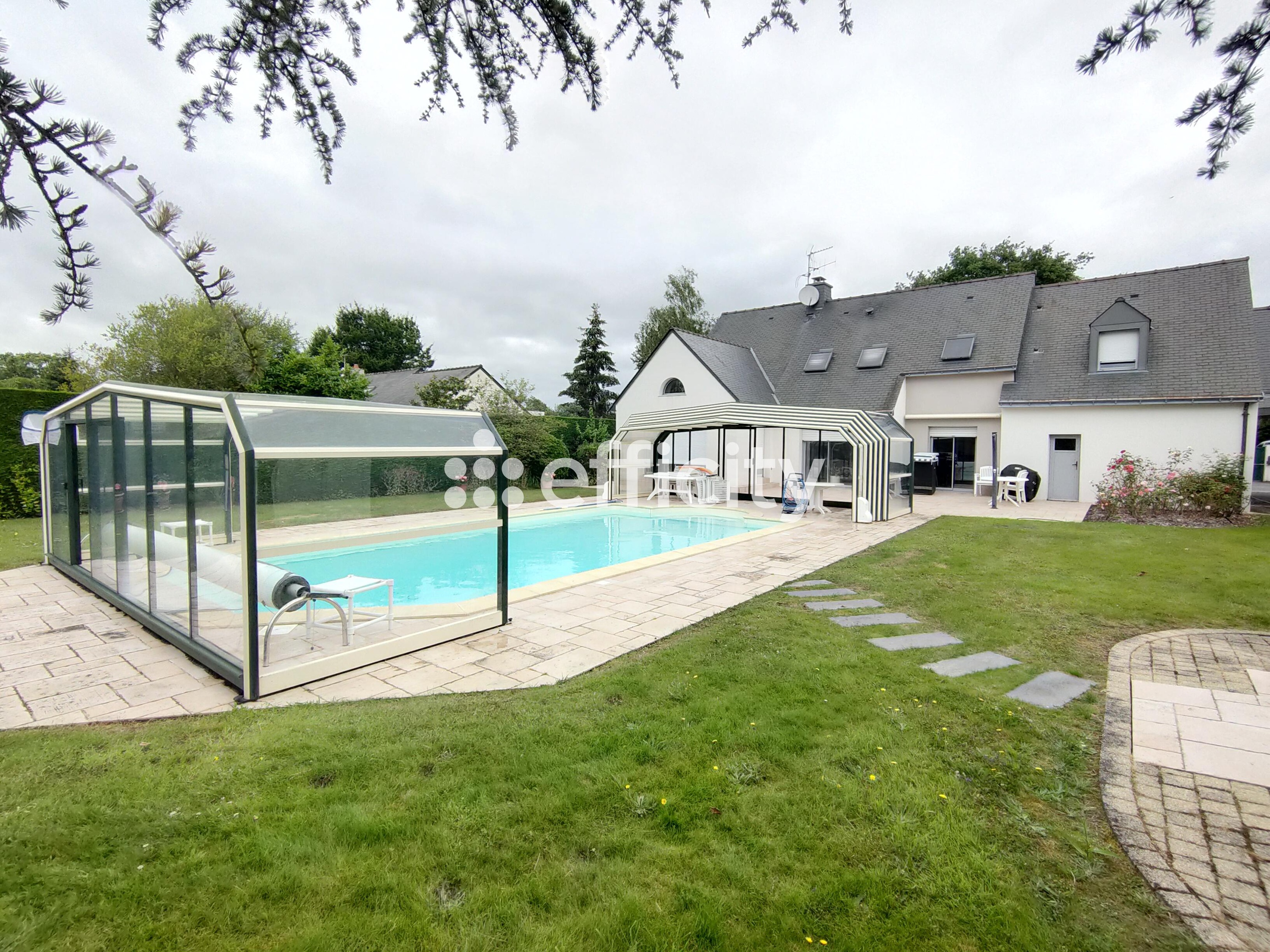 Achat immobilier Maison 11 pièces  232m2 à Saint-Étienne-de-Montluc (44360) - Photo n°8