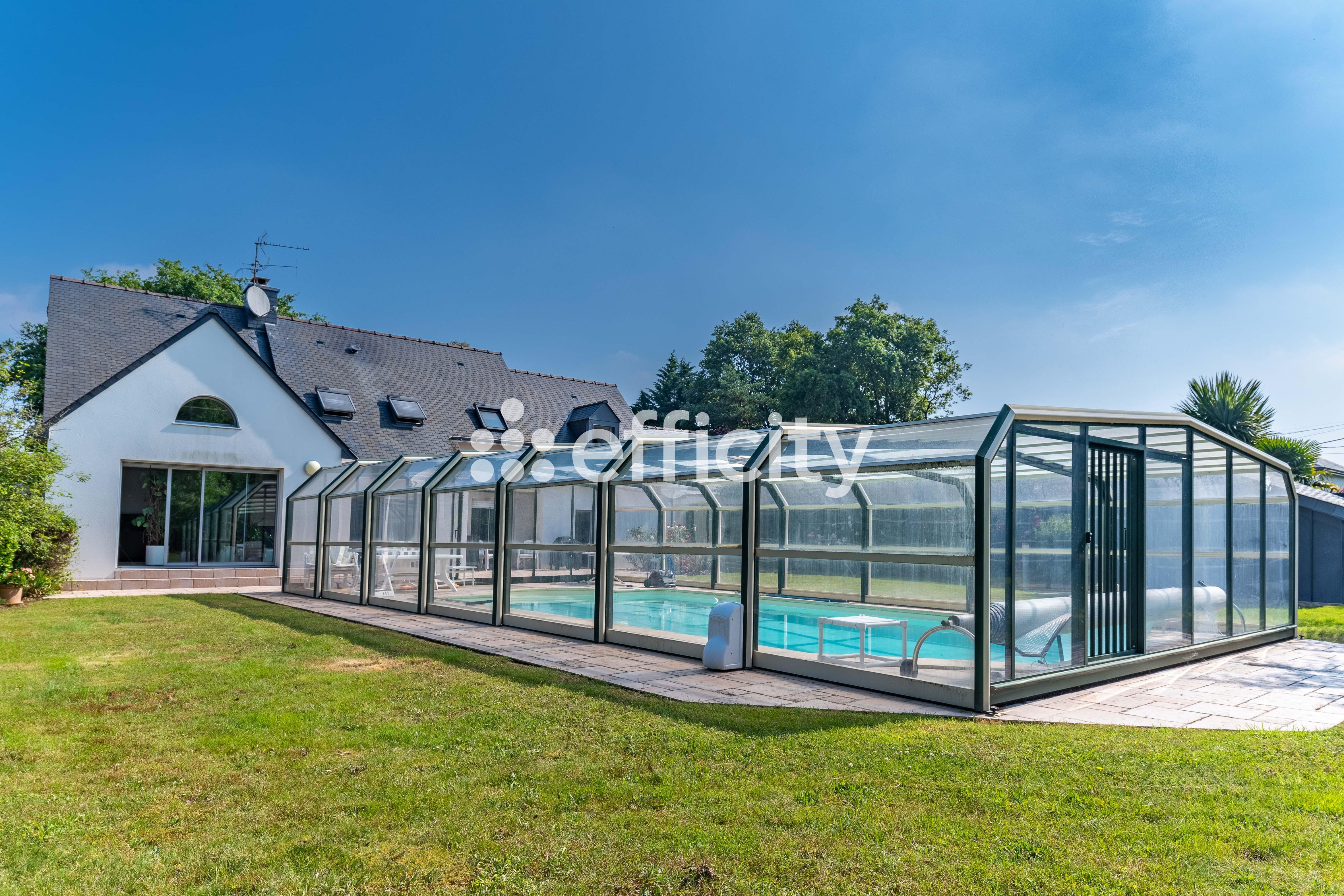 Achat immobilier Maison 11 pièces  232m2 à Saint-Étienne-de-Montluc (44360) - Photo n°7