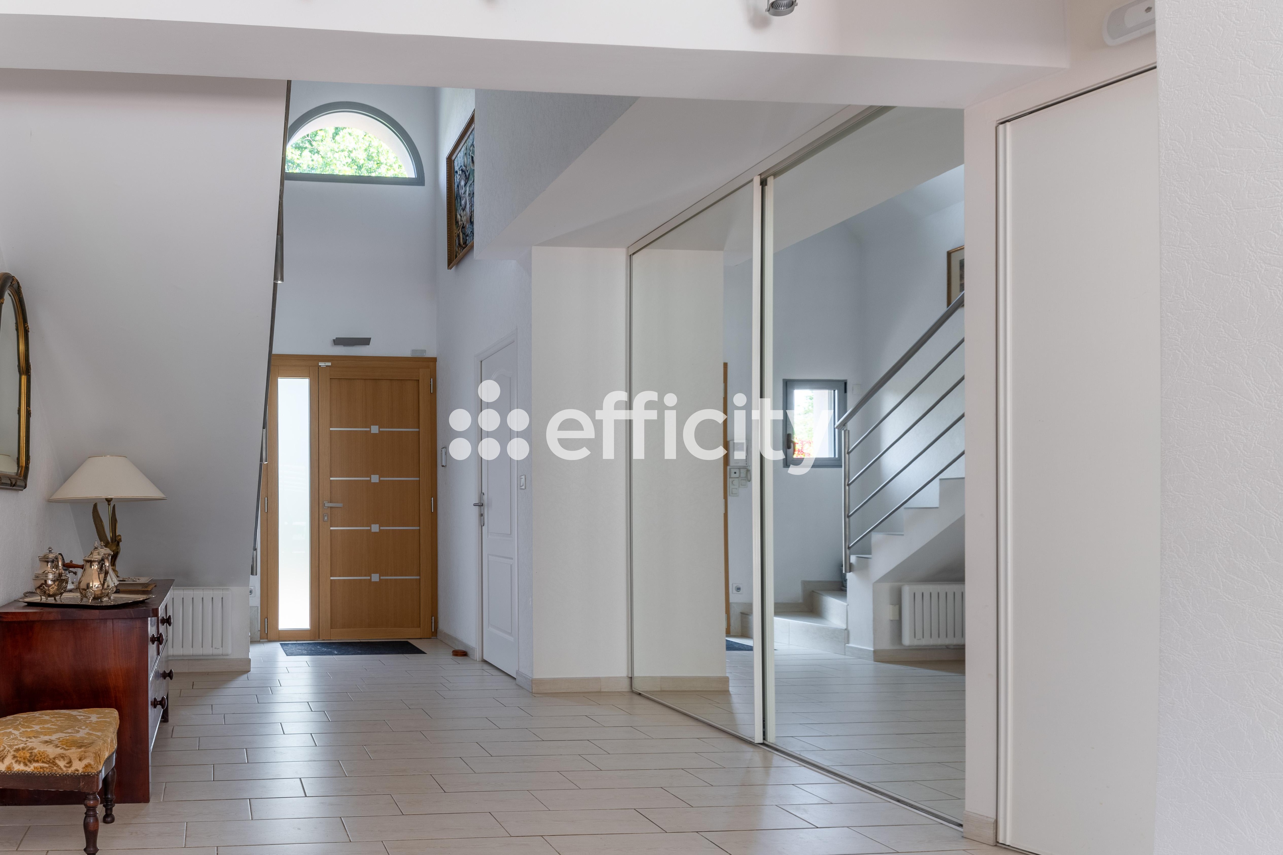 Achat immobilier Maison 11 pièces  232m2 à Saint-Étienne-de-Montluc (44360) - Photo n°13