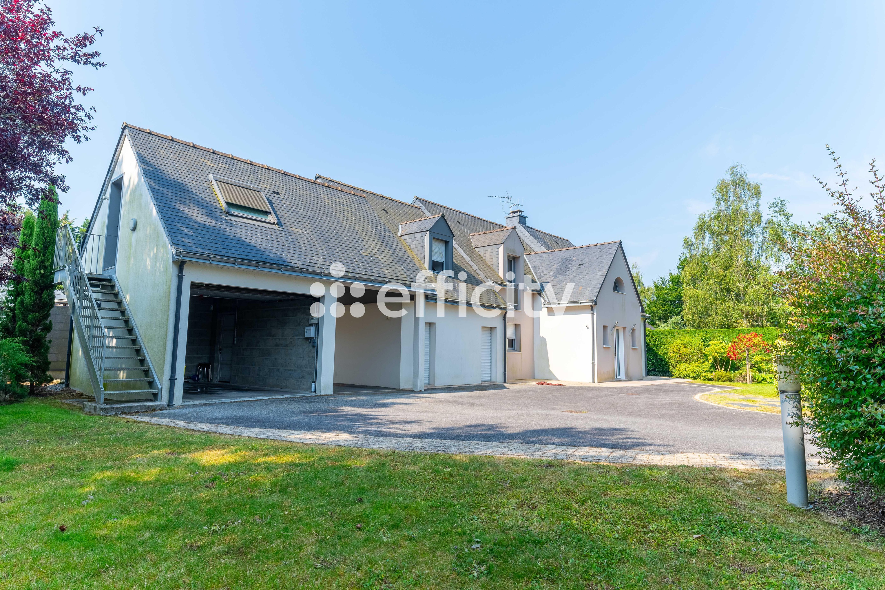 maison 11 pièces - 232m2 à Saint-Étienne-de-Montluc (44360)