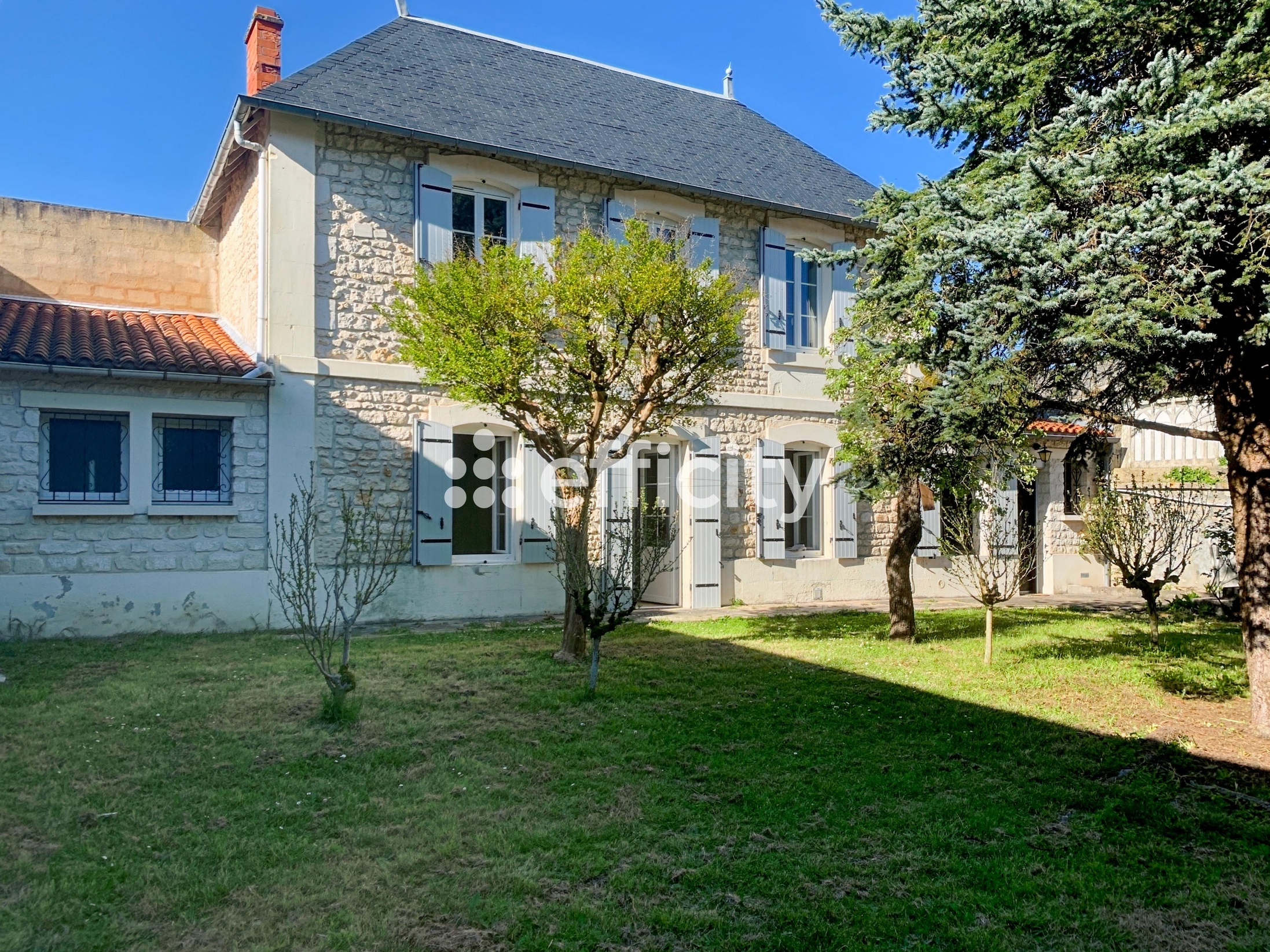 maison 4 pièces - 95m2 à Saintes (17100)