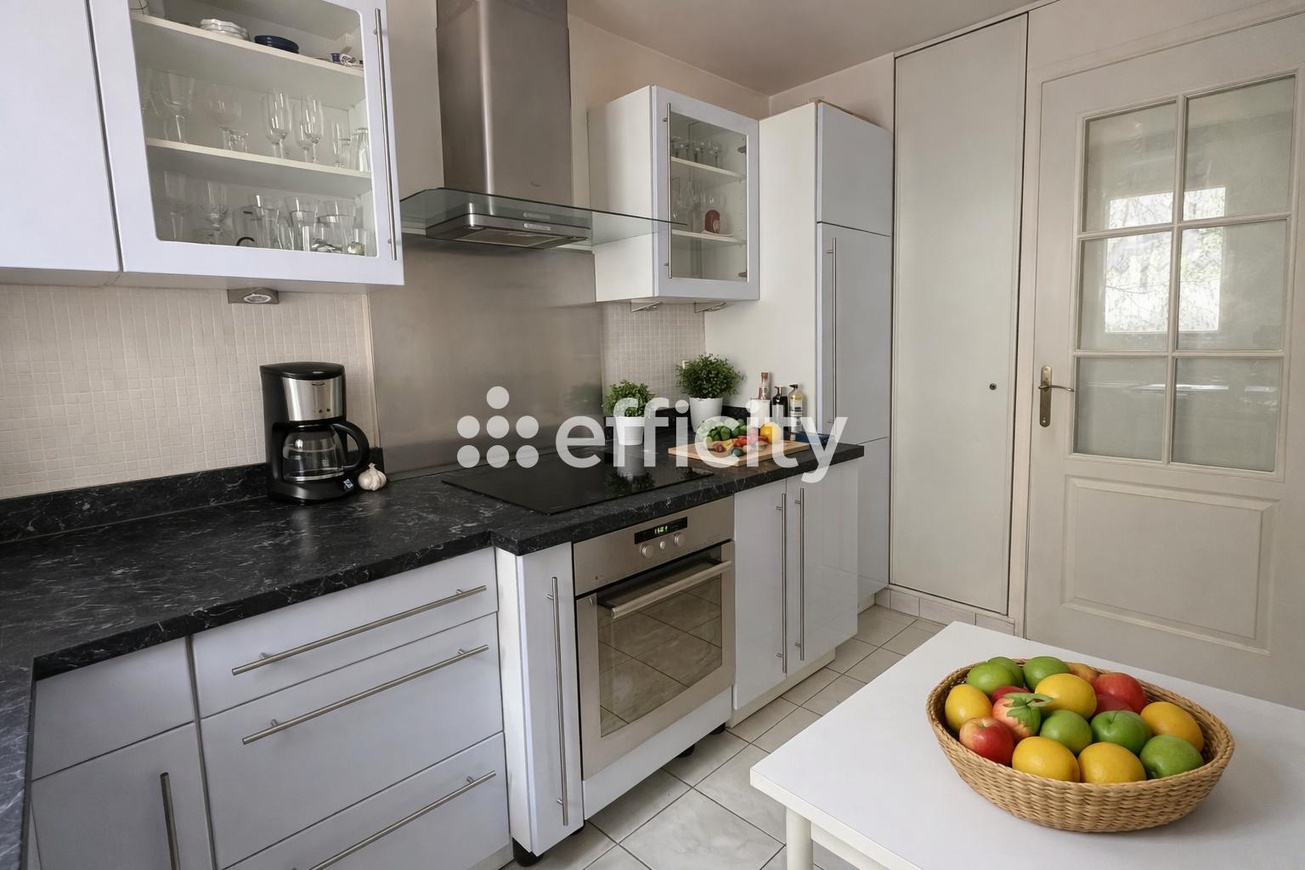Achat immobilier Appartement 3 pièces  75m2 à Paris (75010) - Photo n°8