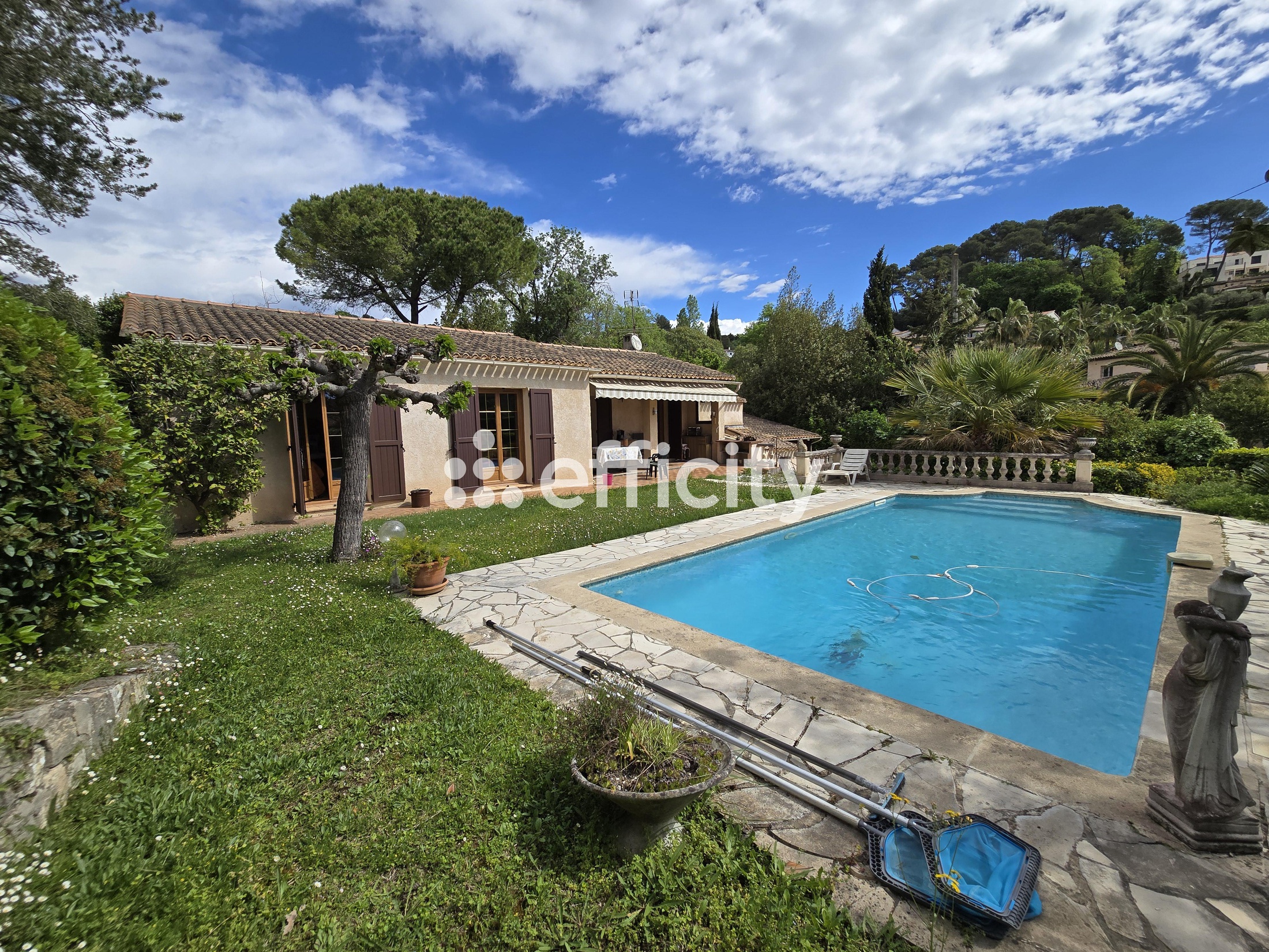 maison 4 pièces - 120m2 à Mougins (06250)