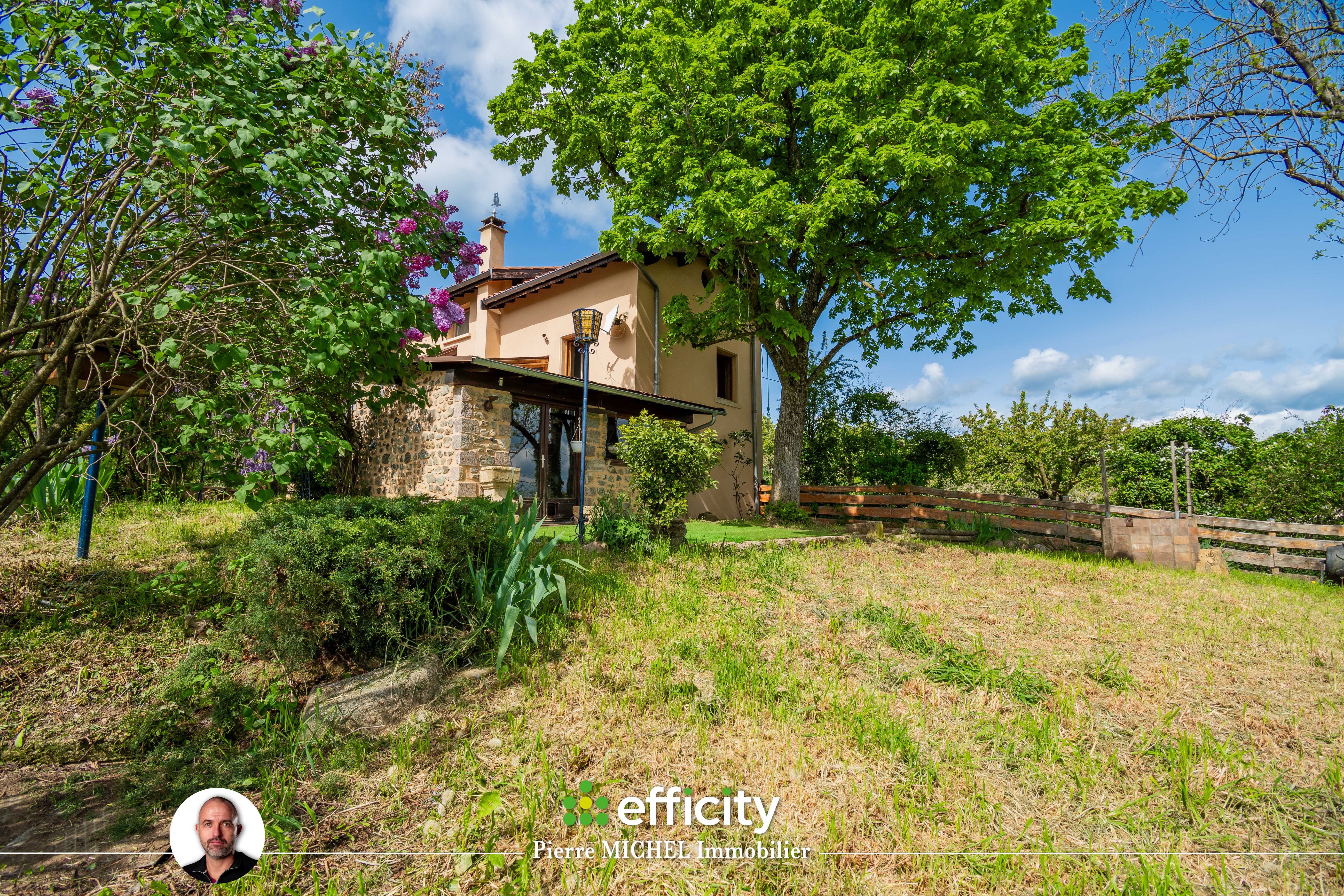 Maison 7 pièces 136 m² · à Bessenay · 136 m² · 370 000 €