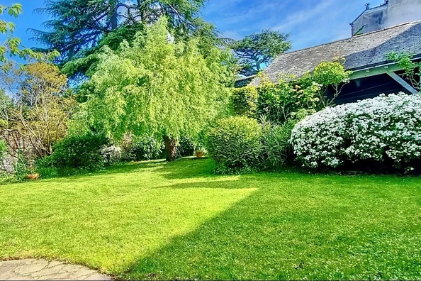 maison 9 pièces - 257,91m2 à Angers (49000)