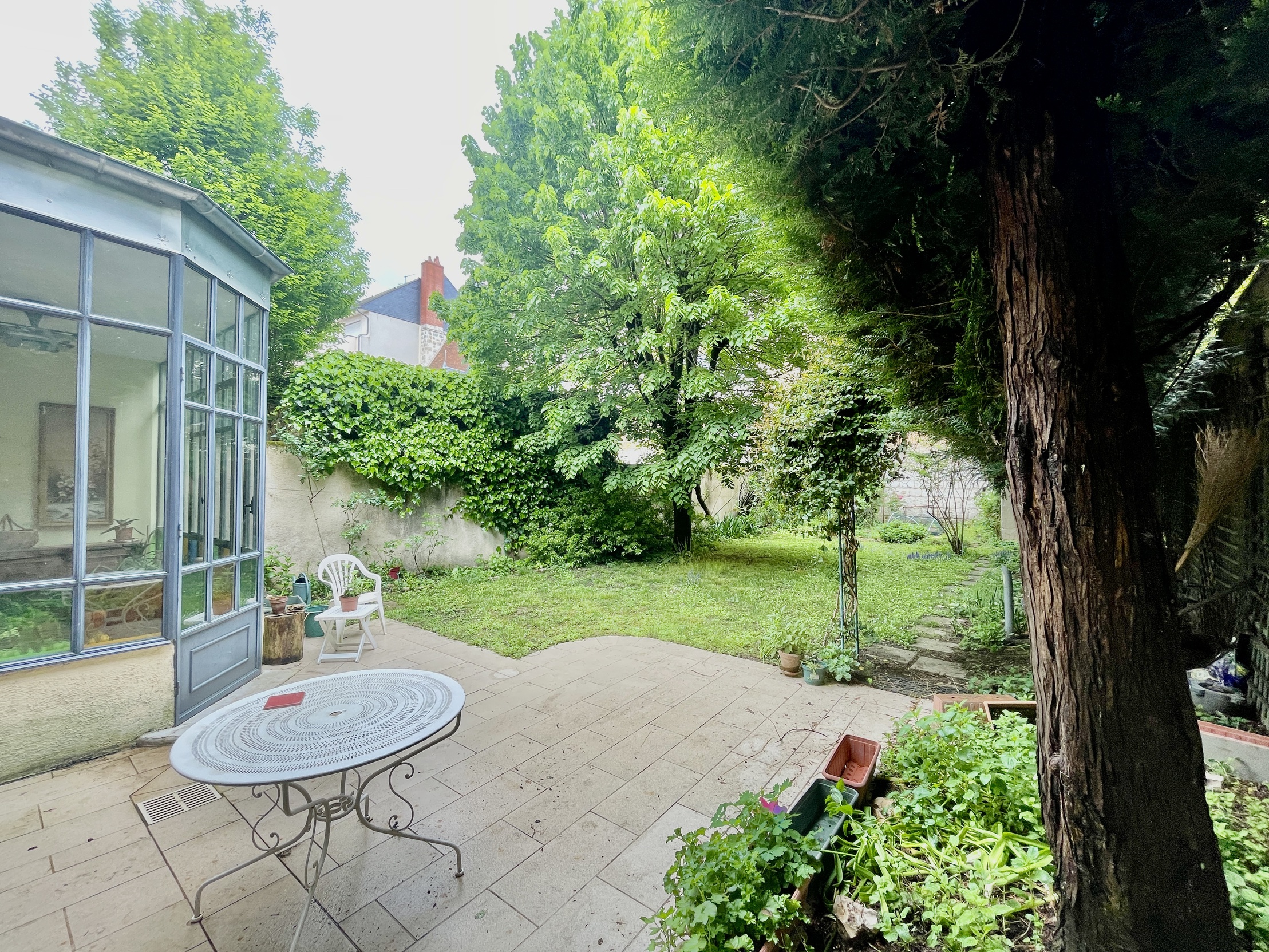 maison 8 pièces - 220m2 à Bourges (18000)