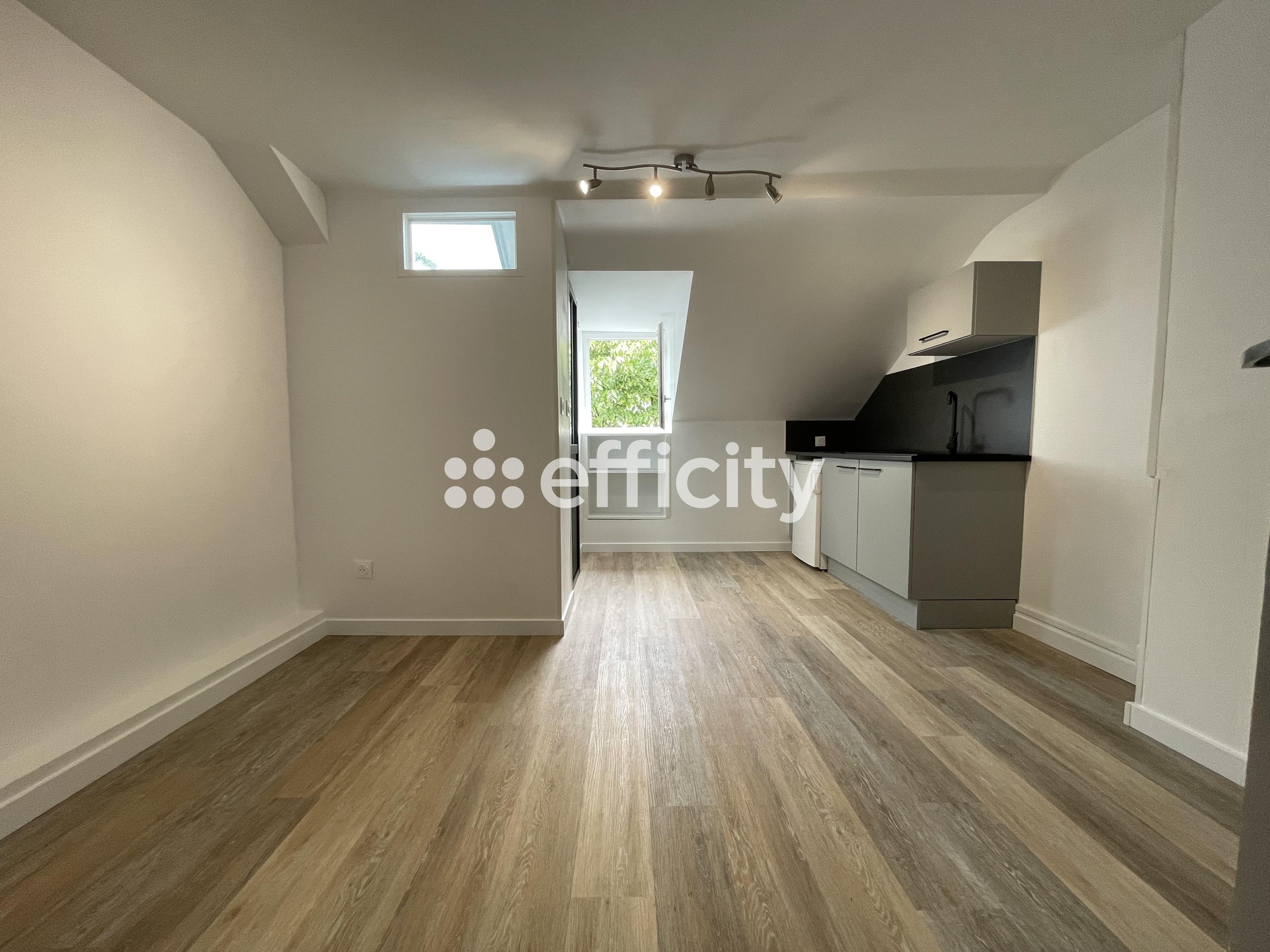 appartement 1 pièces - 16,4m2 à Nantes (44000)