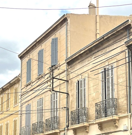 immeuble 30 pièces - 468m2 à Salon-de-Provence (13300)