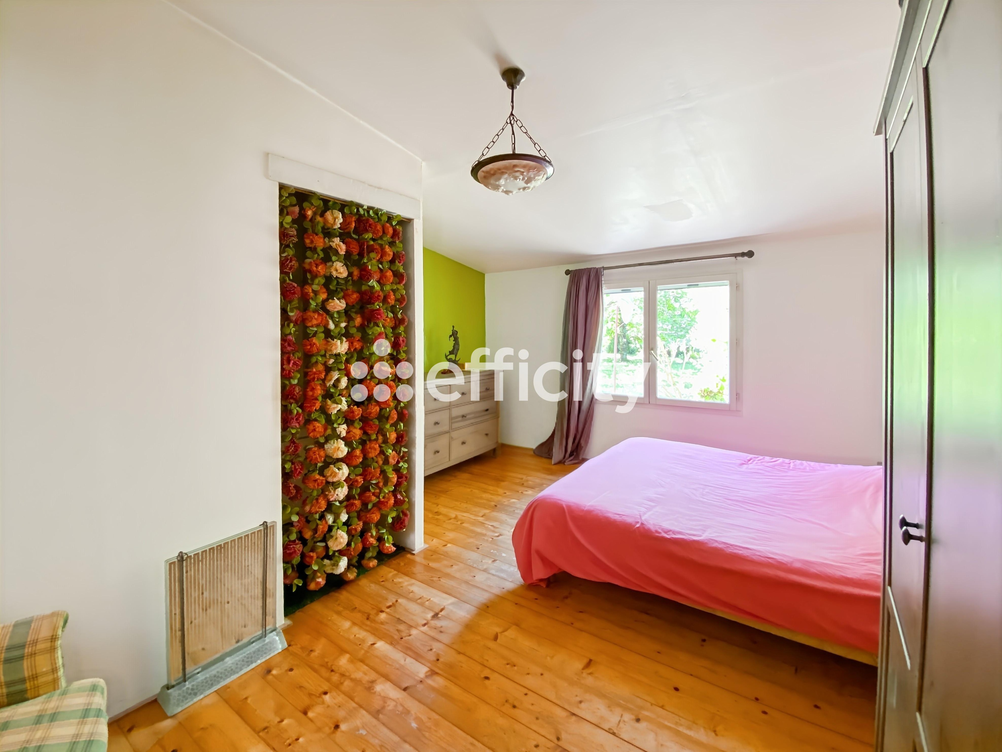 Achat immobilier Maison 9 pièces  250m2 à Ambarès-et-Lagrave (33440) - Photo n°10