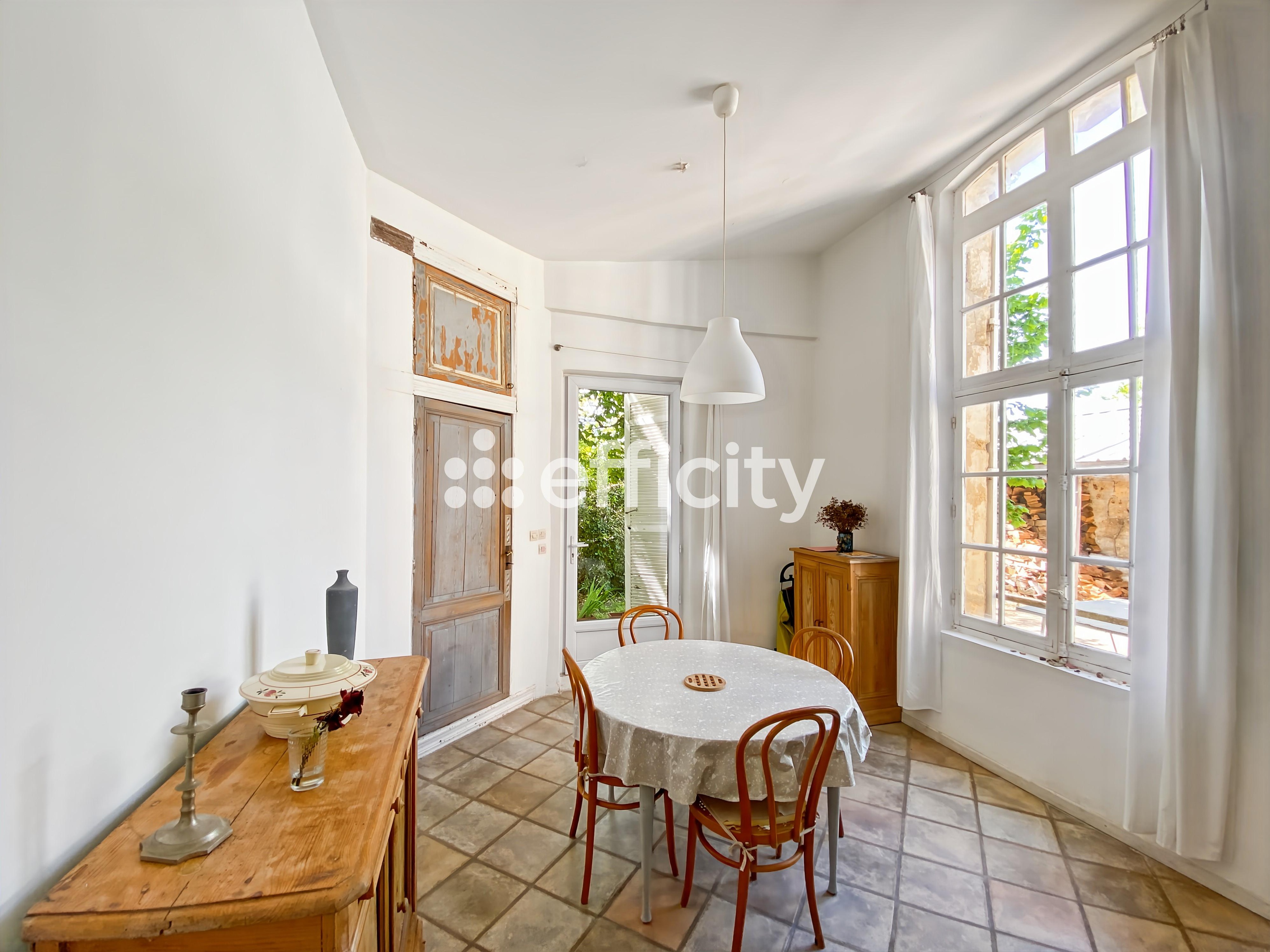 Achat immobilier Maison 9 pièces  250m2 à Ambarès-et-Lagrave (33440) - Photo n°14