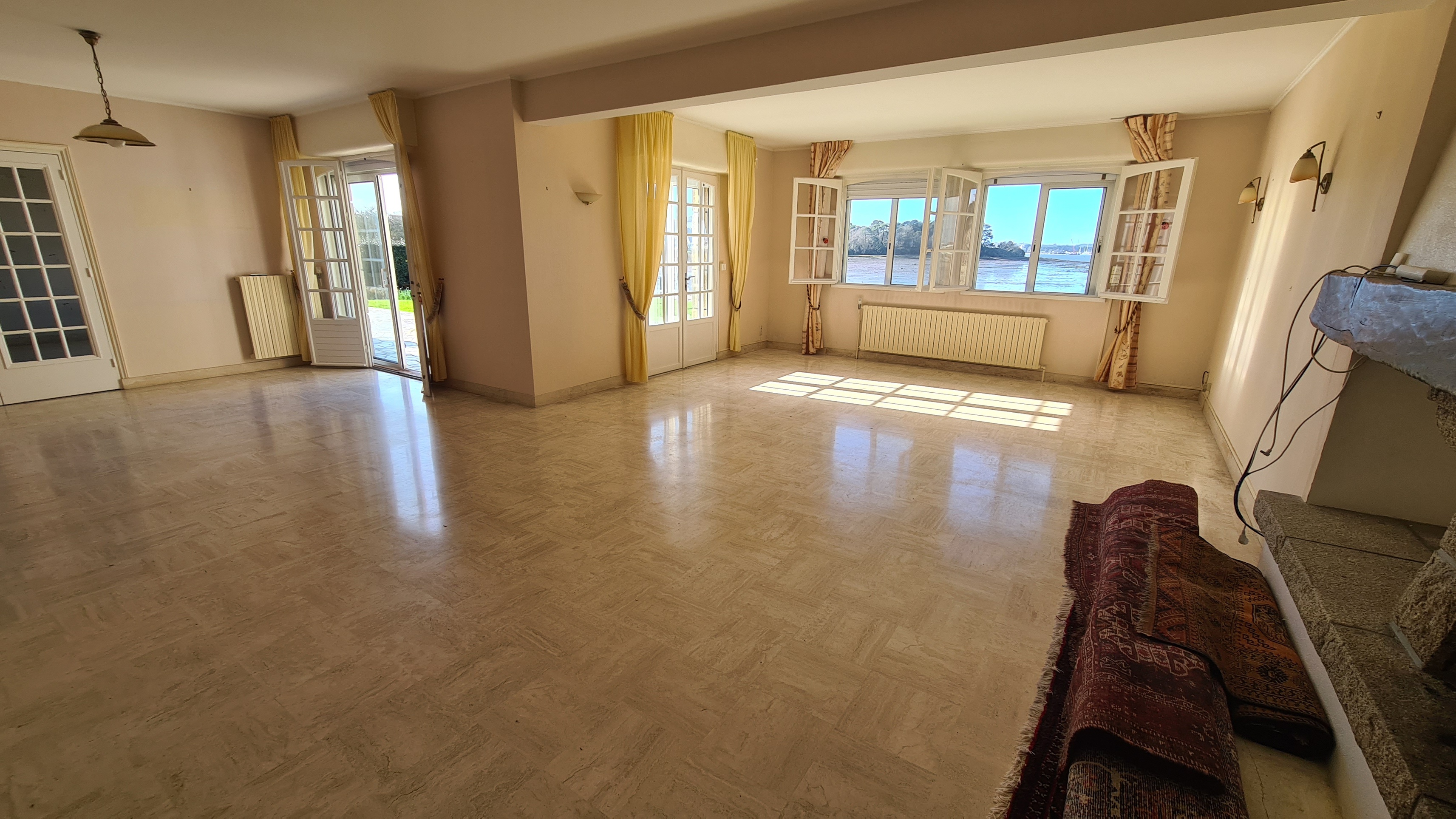 Achat immobilier Maison 8 pièces  270m2 à Port-Louis (56290) - Photo n°5