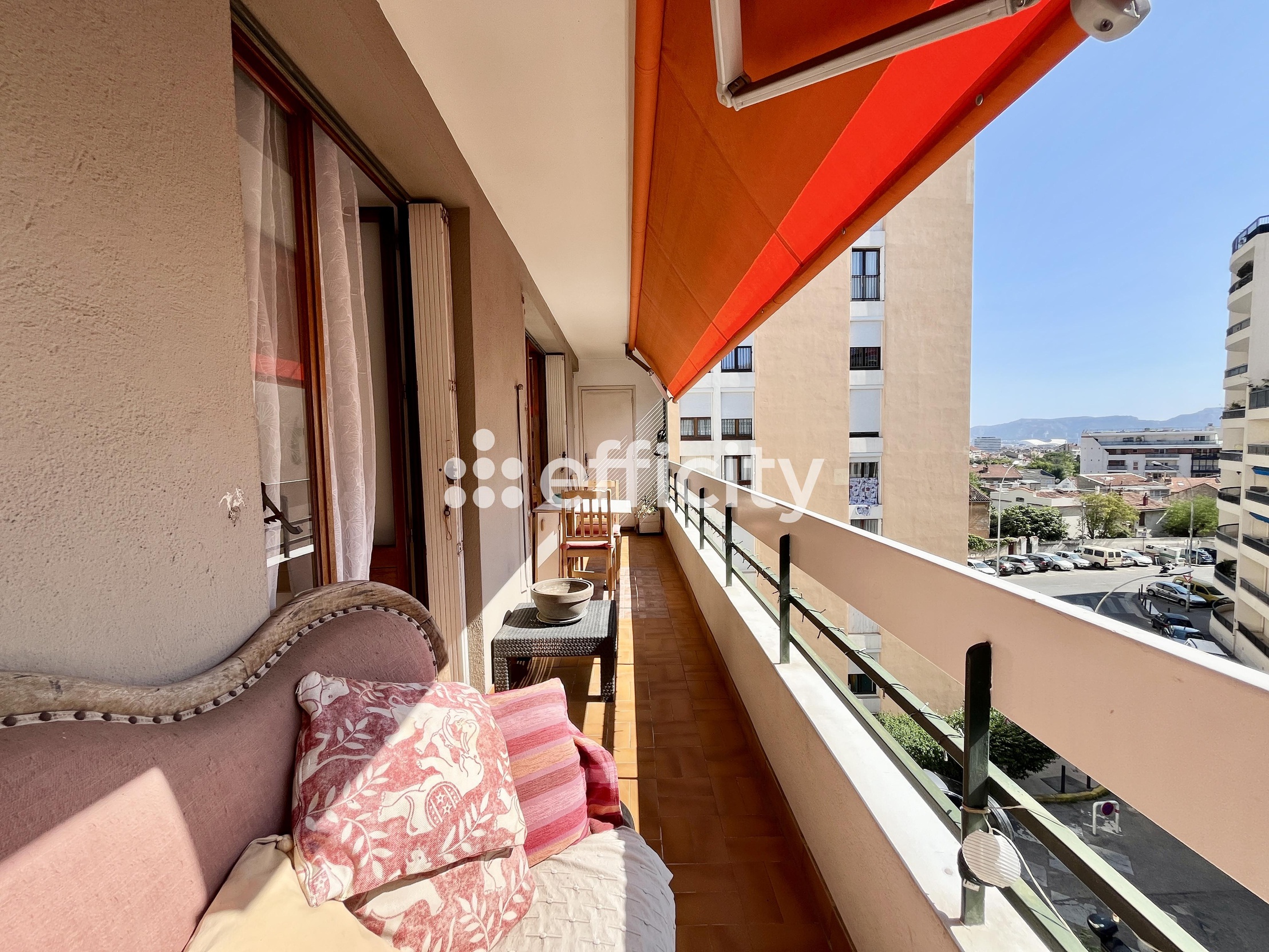 appartement 3 pièces - 81m2 à Marseille (13004)