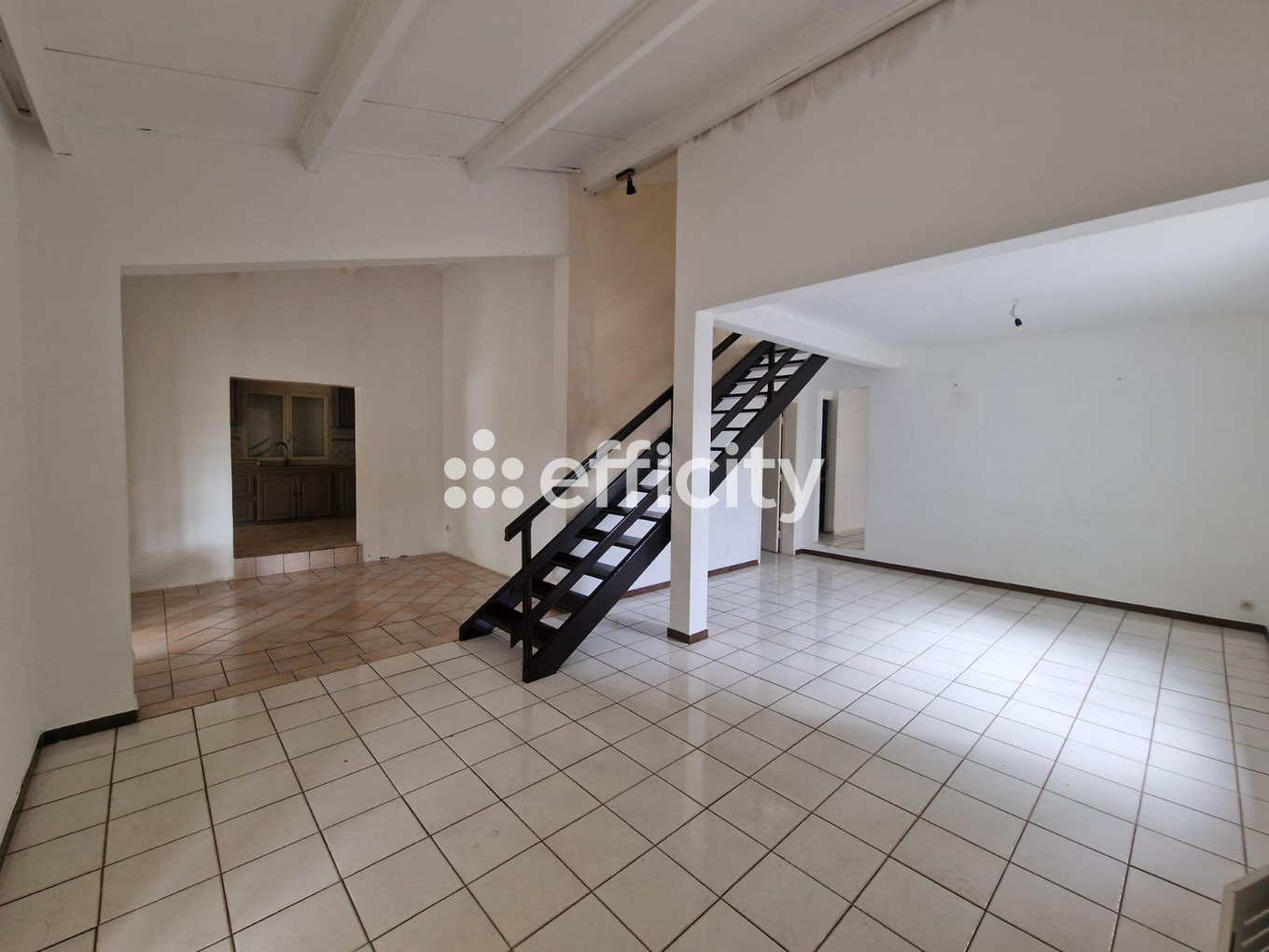 Achat immobilier Maison 11 pièces  211m2 à Saint-Denis (97400) - Photo n°8