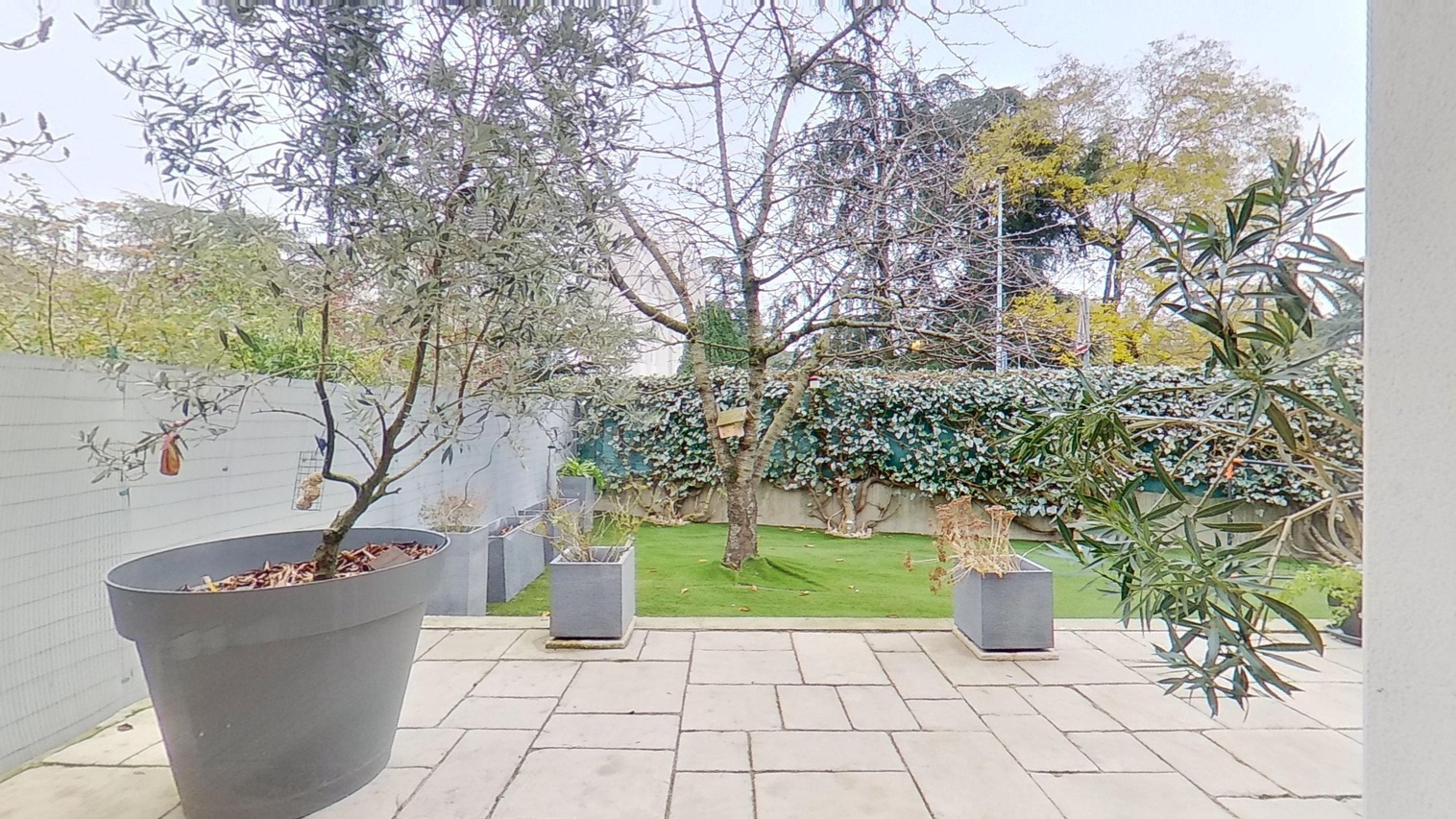 maison 6 pièces - 141m2 à Bron (69500)