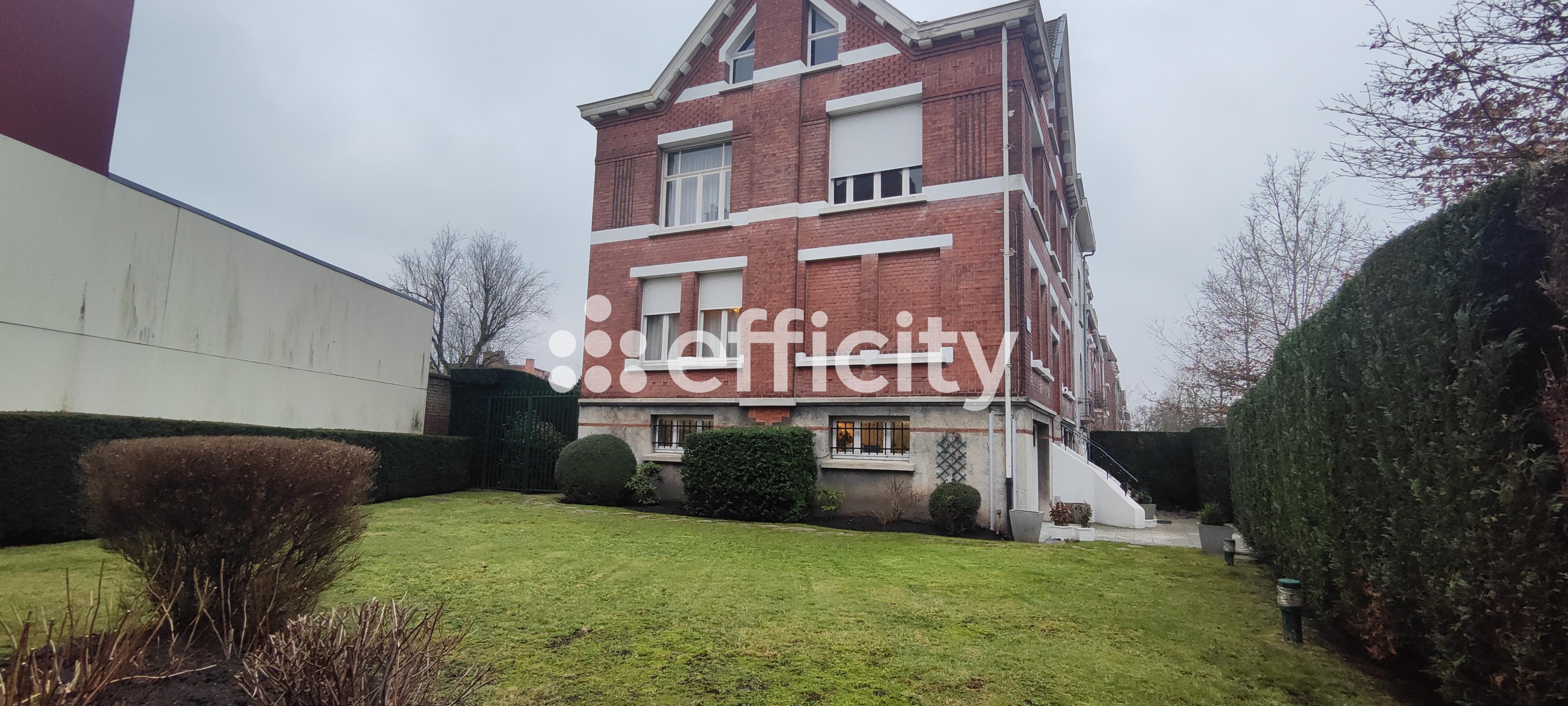 Achat immobilier Maison 5 pièces  180m2 à Lambersart (59130) - Photo n°1
