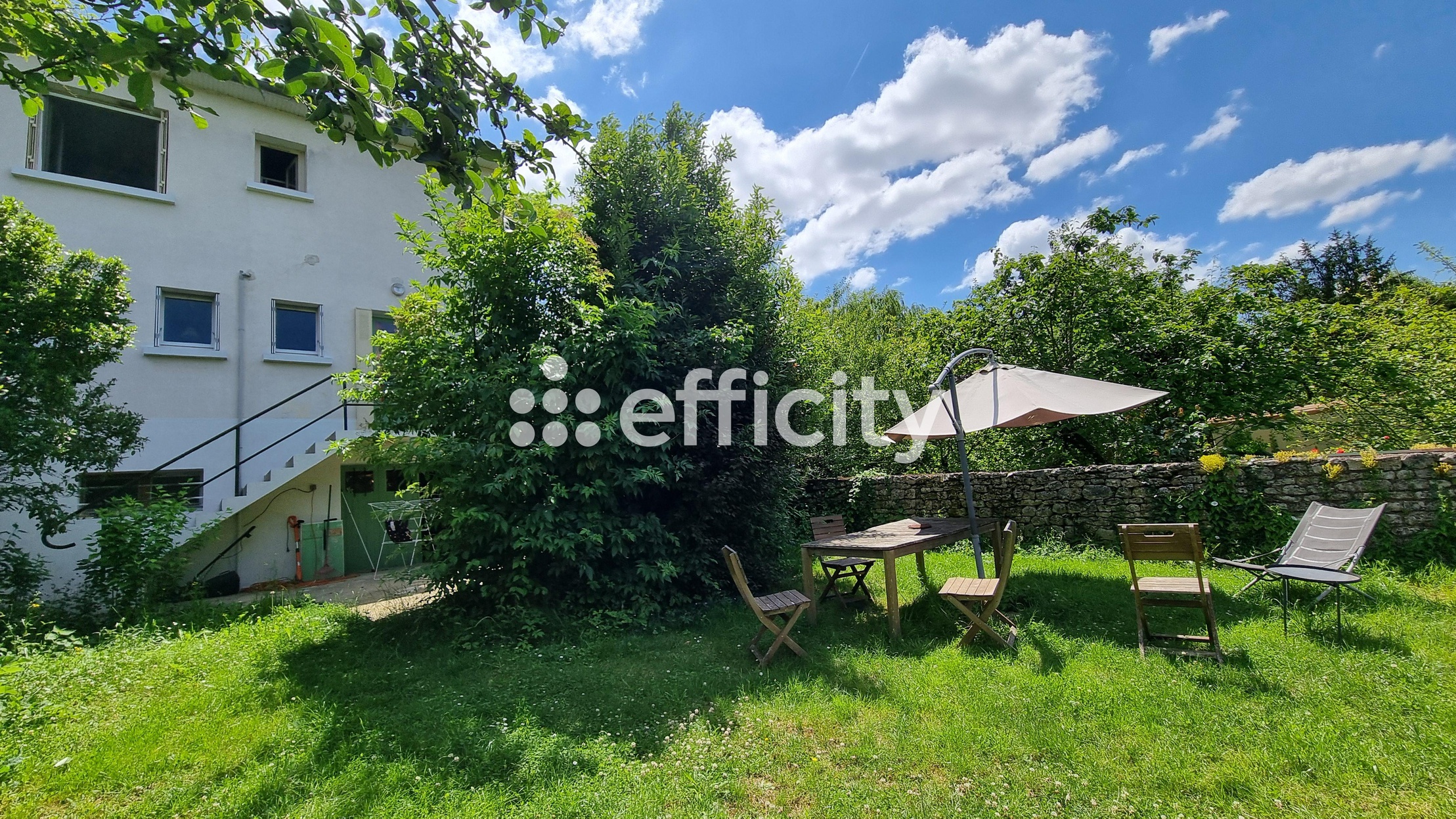 maison 4 pièces - 95m2 à Ruffec (16700)