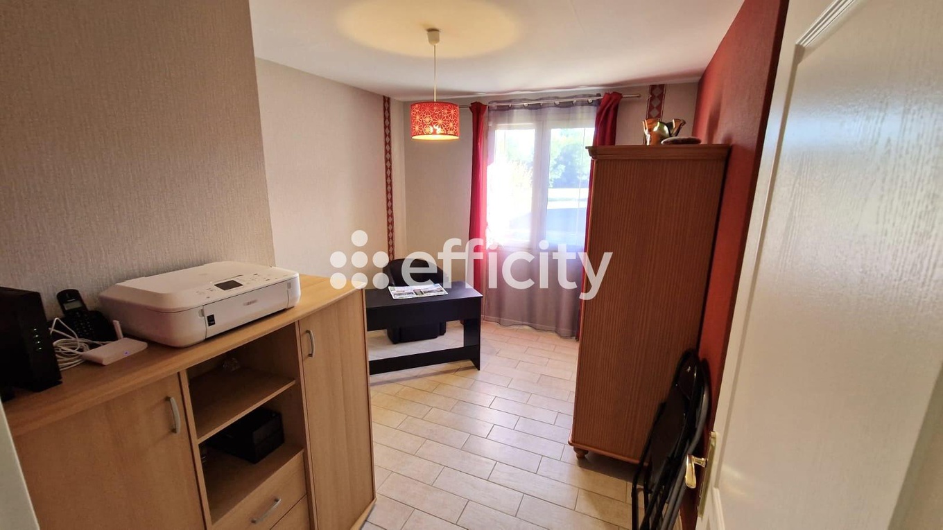 Achat immobilier Maison 5 pièces  140m2 à La Châtre (36400) - Photo n°12