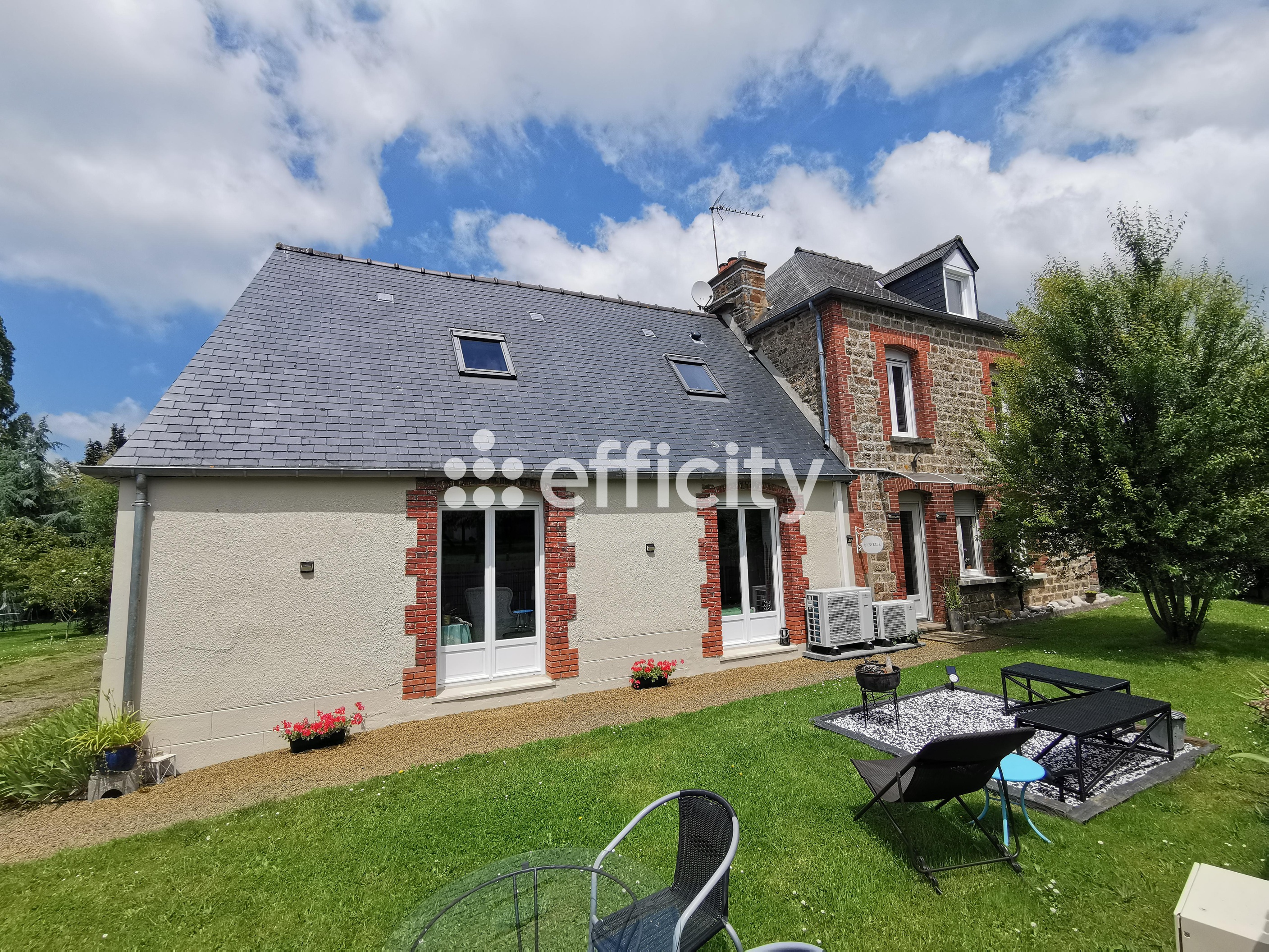 maison 9 pièces - 220m2 à Noues de Sienne (14380)