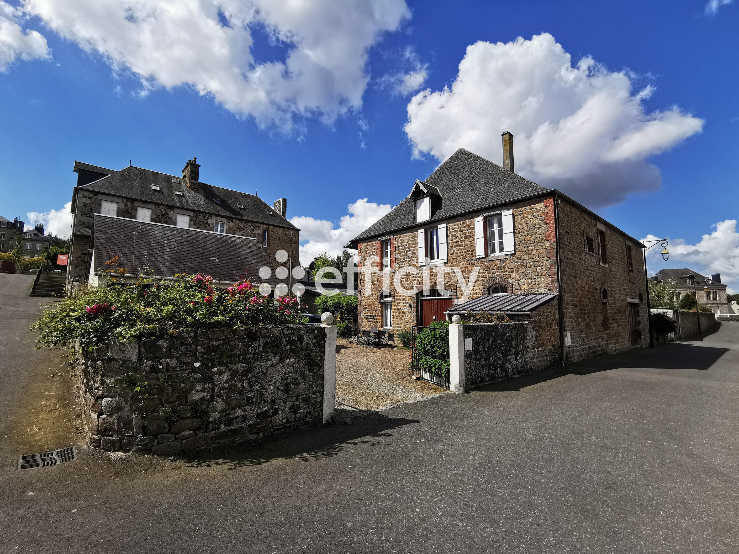maison 12 pièces - 240m2 à Noues de Sienne (14380)