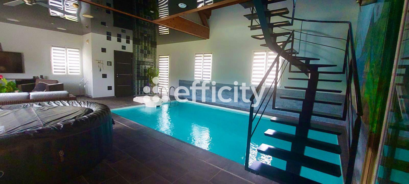 Achat immobilier Maison 9 pièces  213m2 à Saint-Joseph-de-Rivière (38134) - Photo n°1