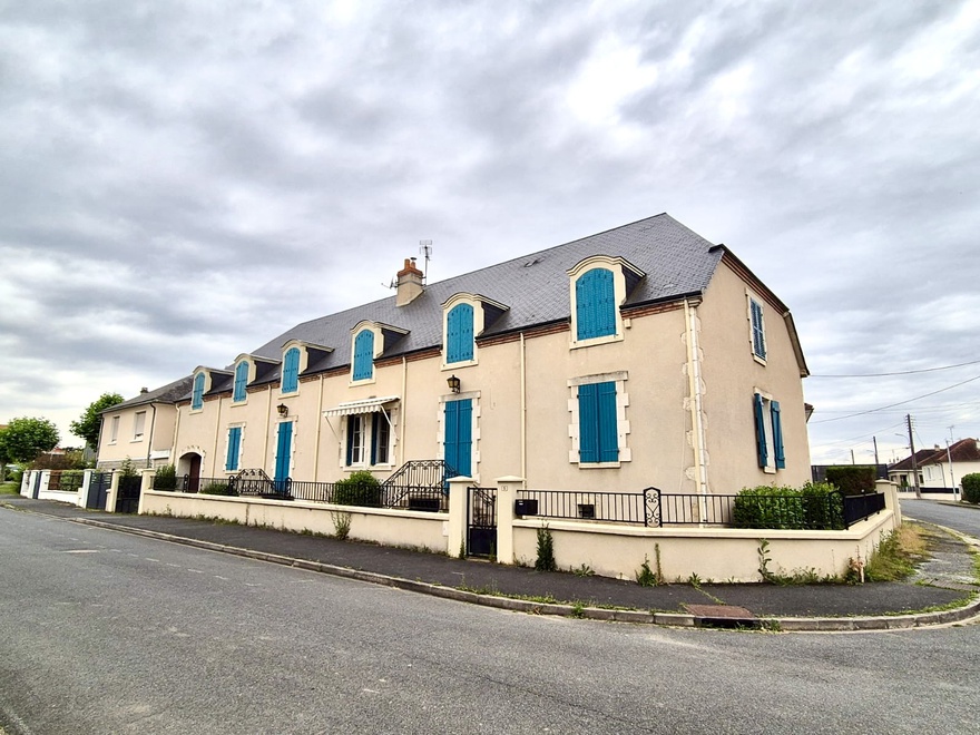 maison 14 pièces - 345m2 à La Châtre (36400)