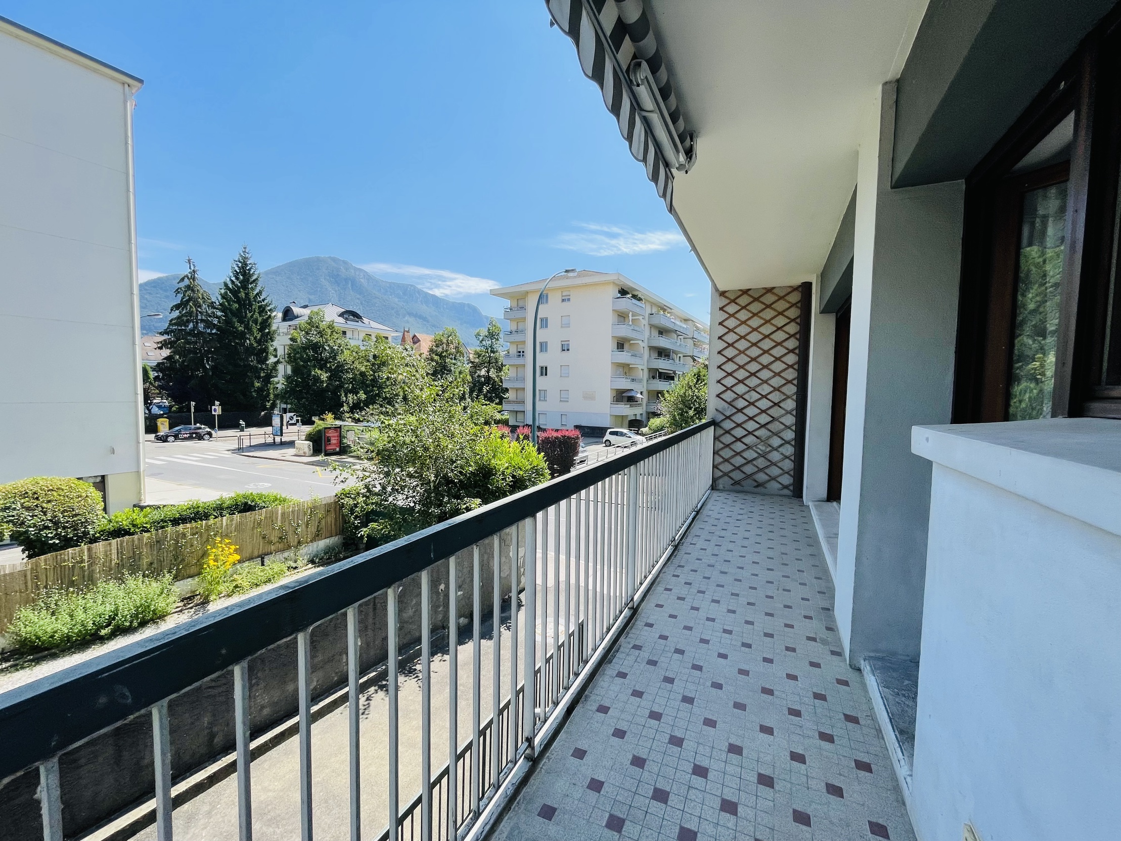 appartement 2 pièces - 53m2 à Annecy (74000)