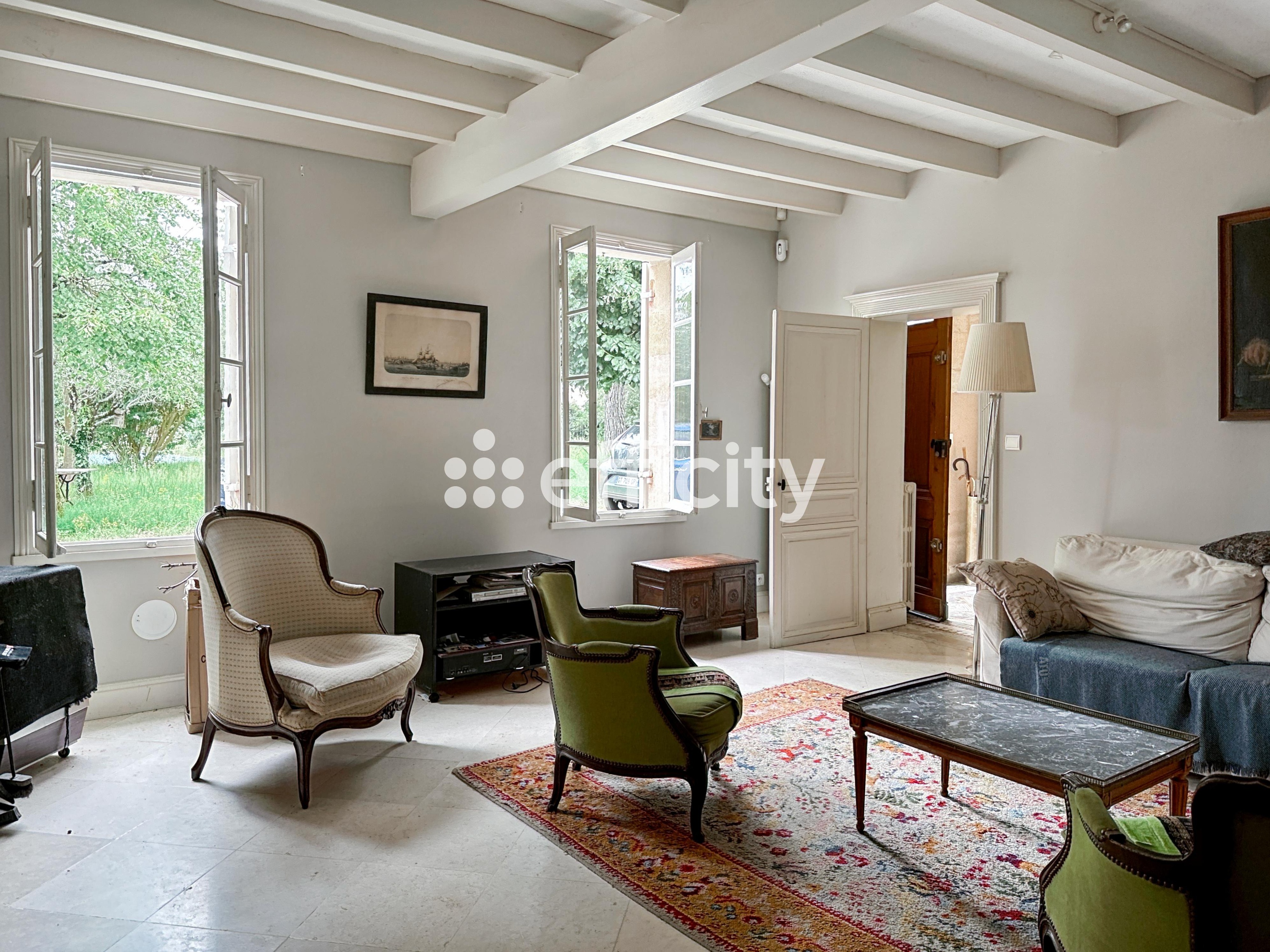 Achat immobilier Maison 9 pièces  352m2 à Saint-Denis-de-Pile (33910) - Photo n°4