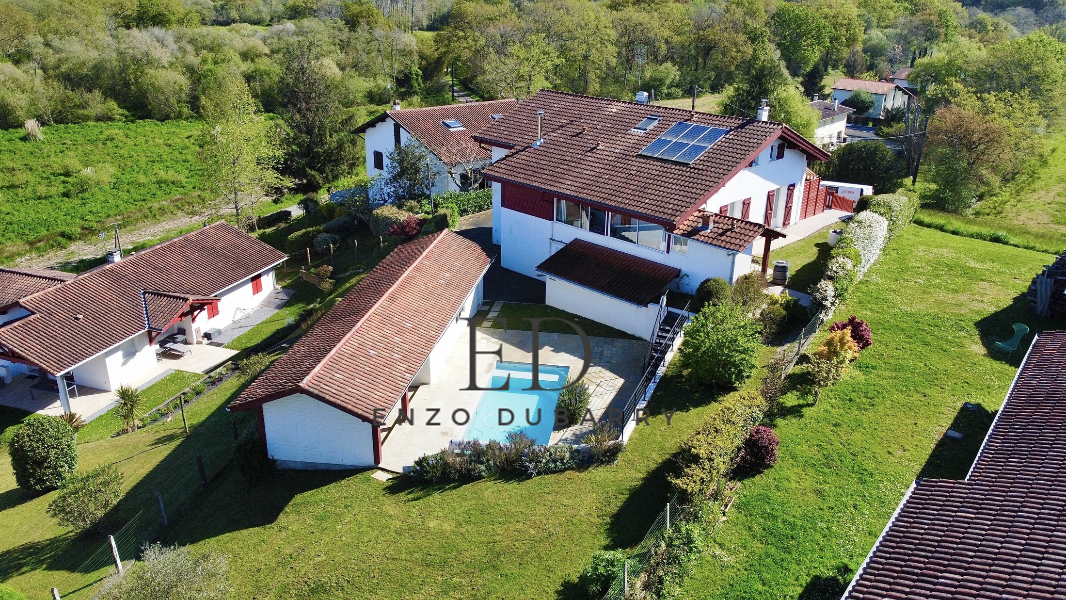 maison 8 pièces - 250m2 à Bassussarry (64200)