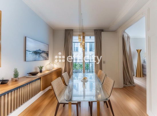 appartement 2 pièces - 51m2 à Paris (75016)