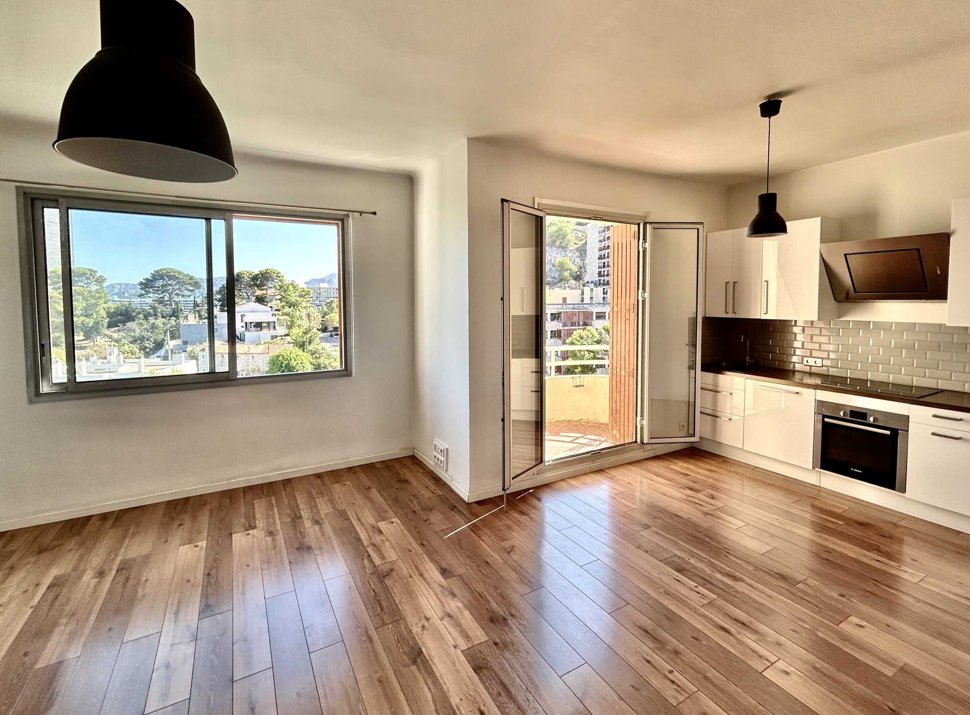 appartement 4 pièces - 74m2 à Marseille (13008)