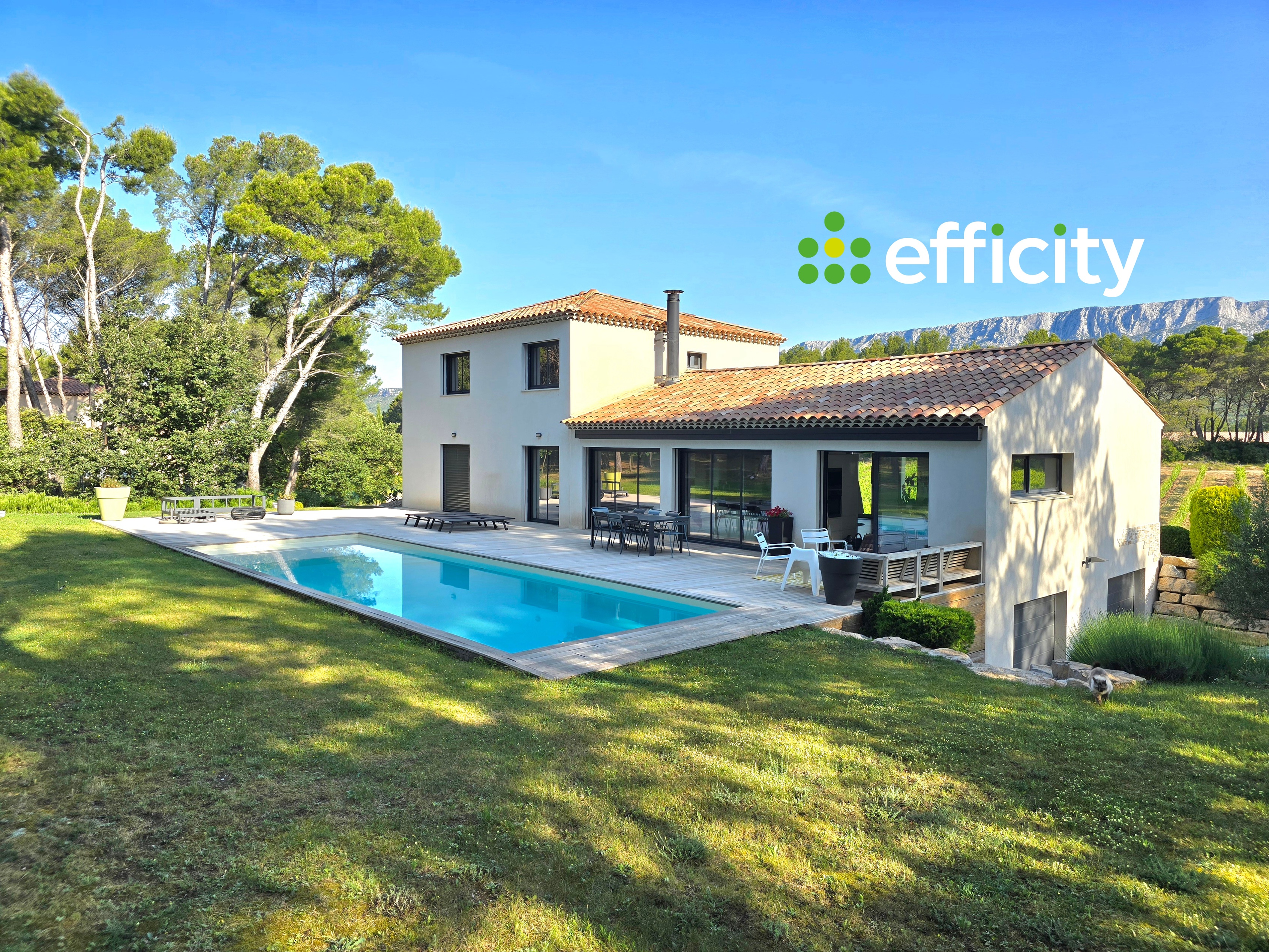 Achat immobilier Maison 7 pièces  232m2 à Rousset (13790) - Photo n°1
