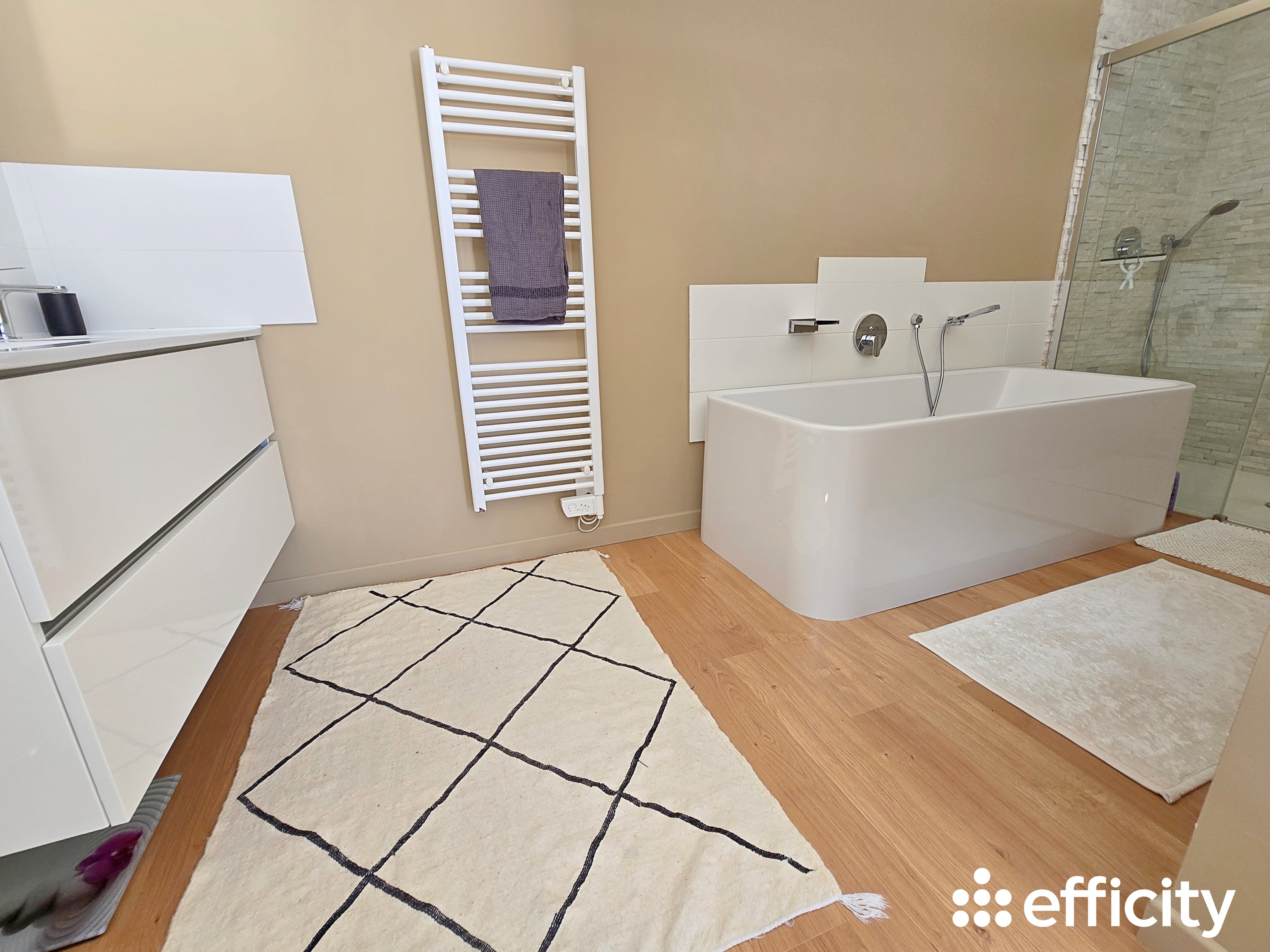 Achat immobilier Maison 7 pièces  232m2 à Rousset (13790) - Photo n°17