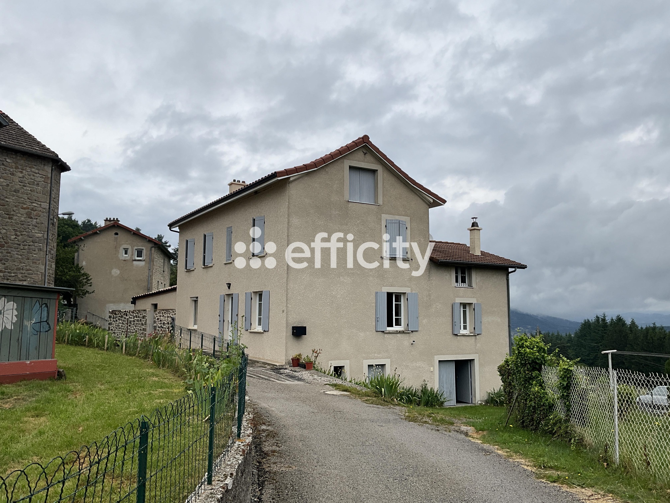 maison 8 pièces - 188m2 à Saint-Jeure-d'Andaure (07320)