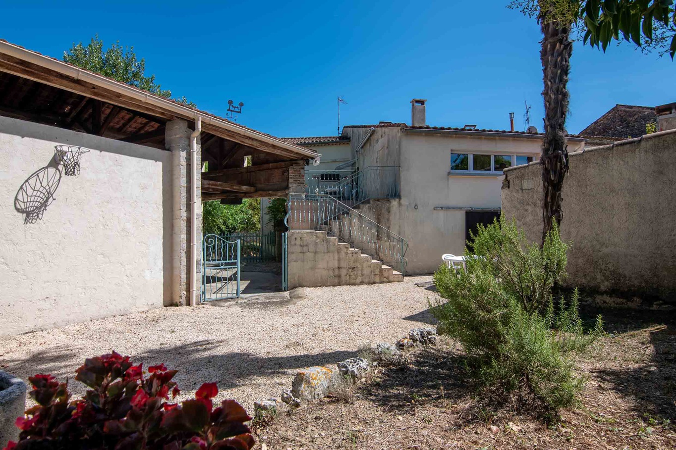 maison 7 pièces - 161m2 à Allègre-les-Fumades (30500)